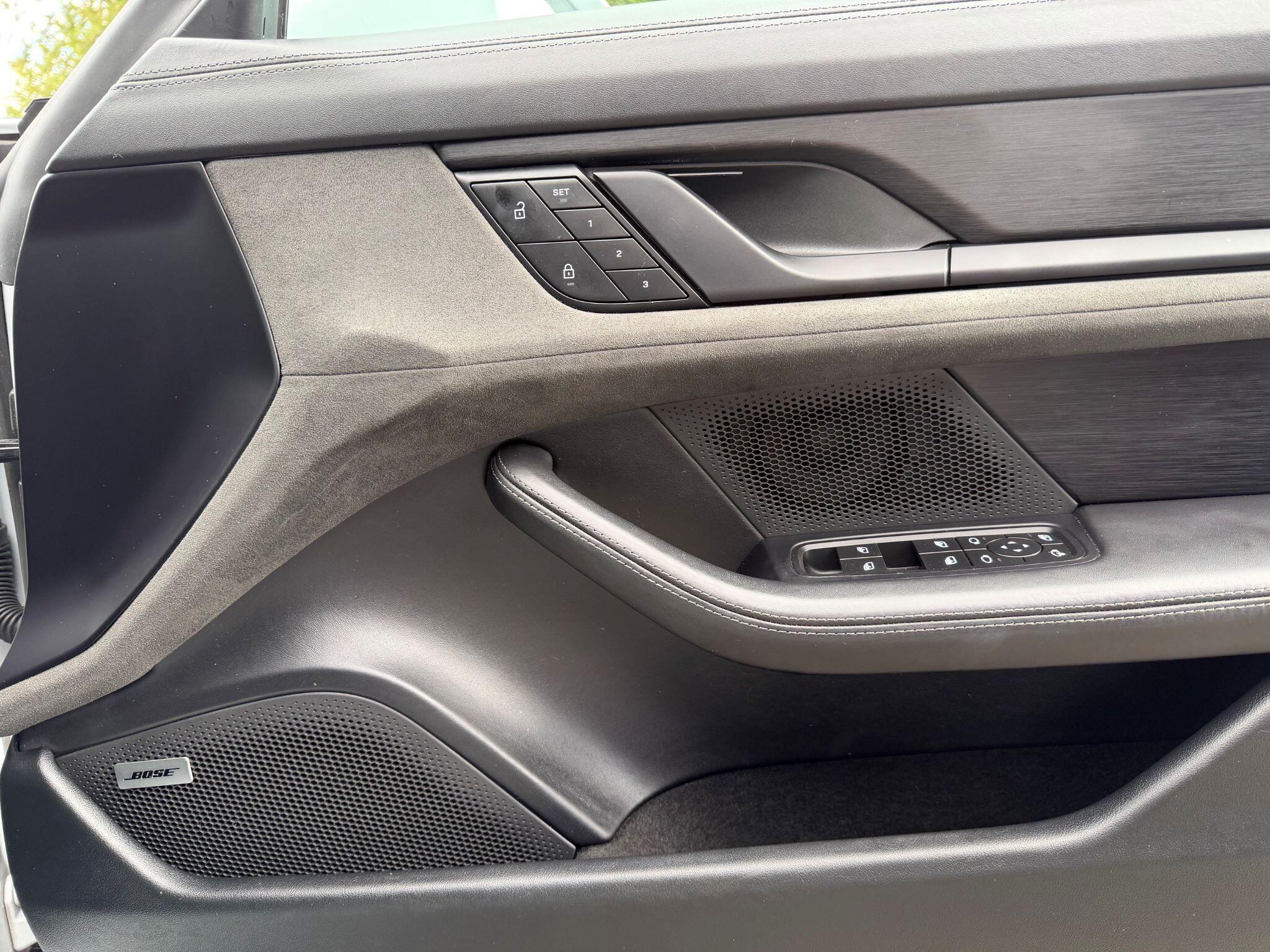 Porsche Taycan view 24