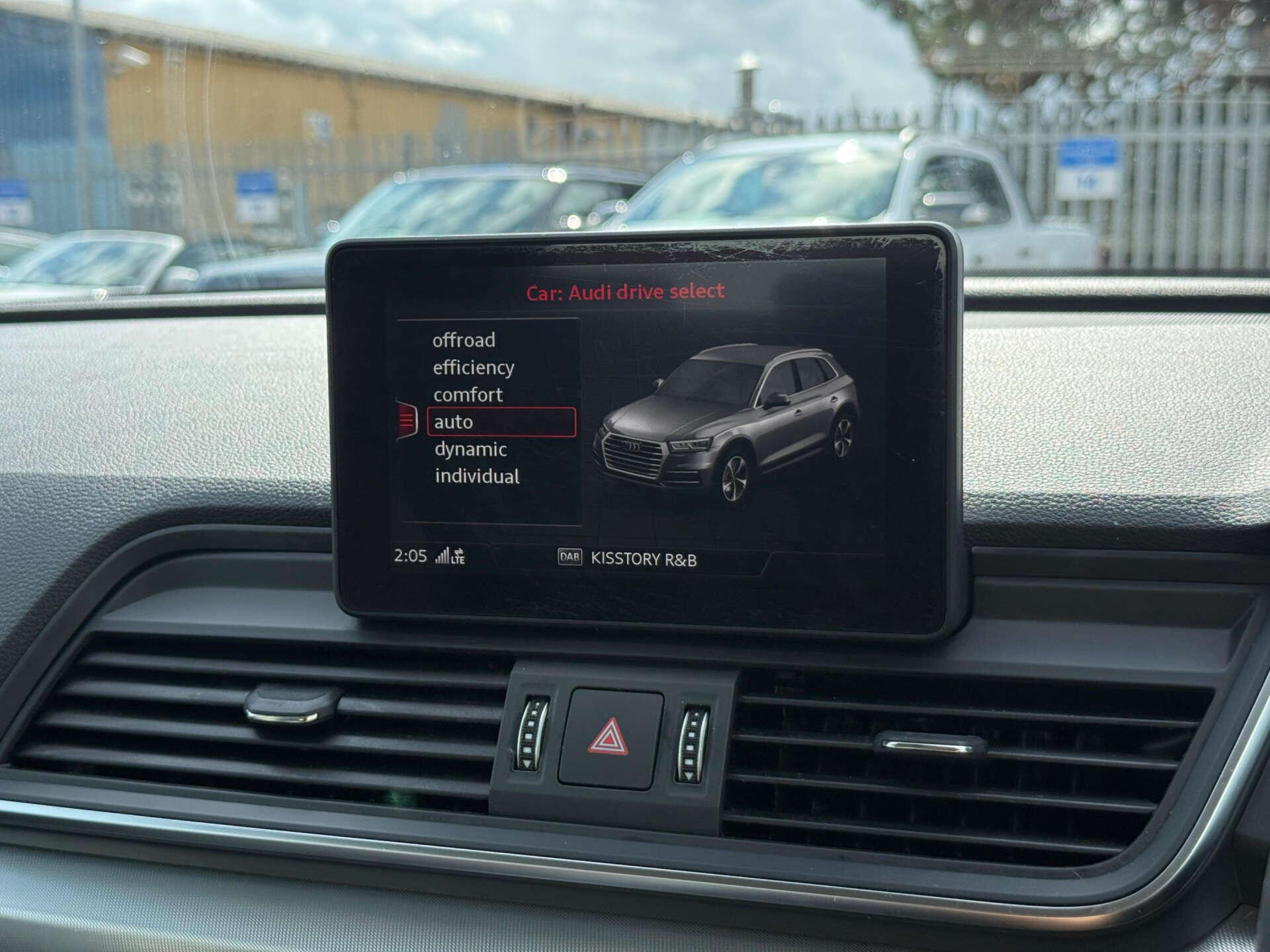 Audi Q5 view 66