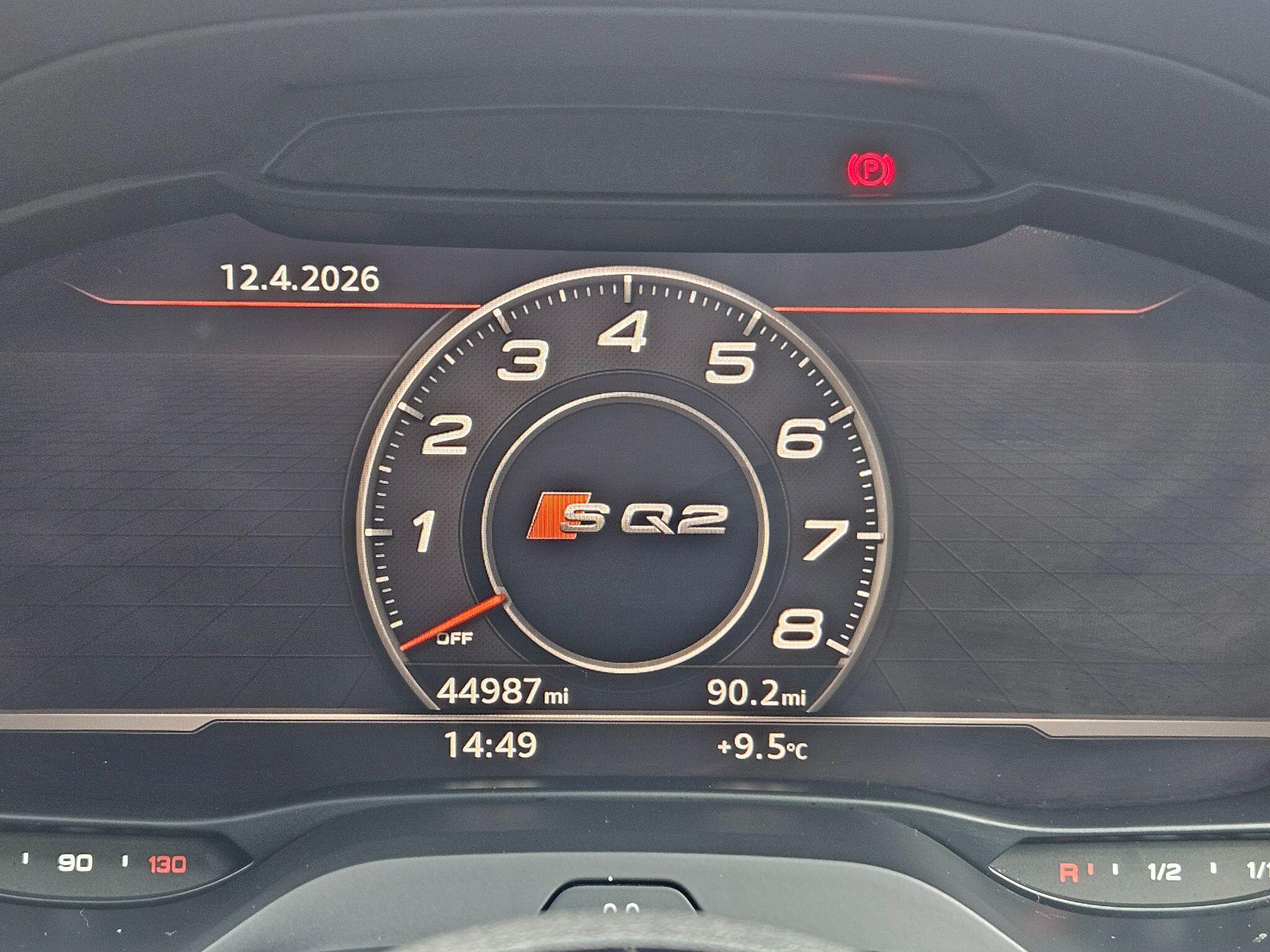 2019 Audi SQ2 image 29