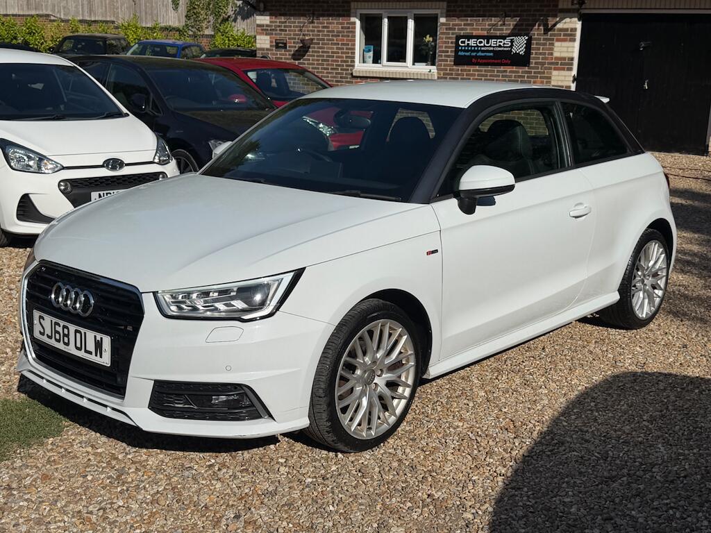Audi A1 view 8