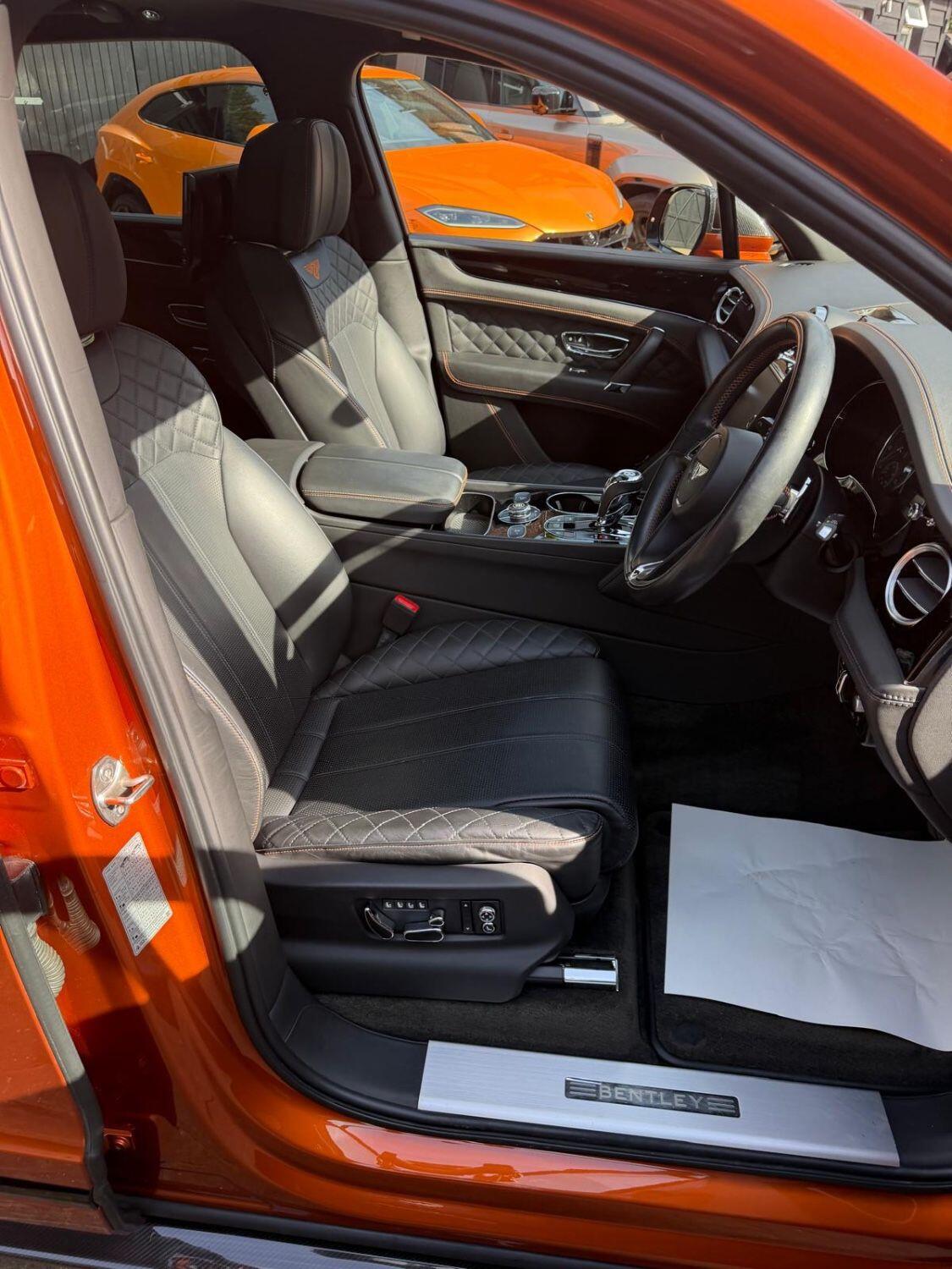 Bentley Bentayga view 9