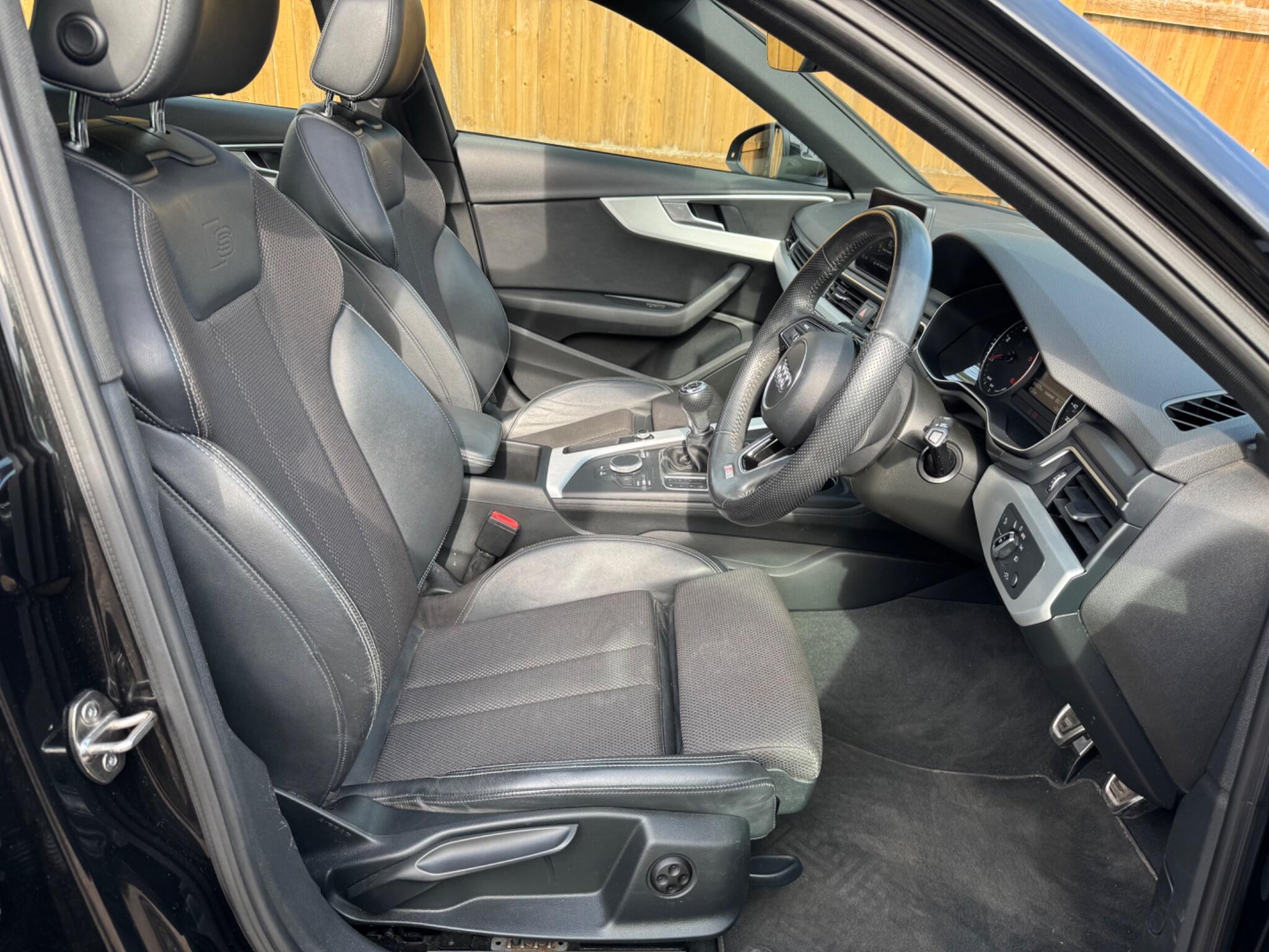 Audi A4 view 17