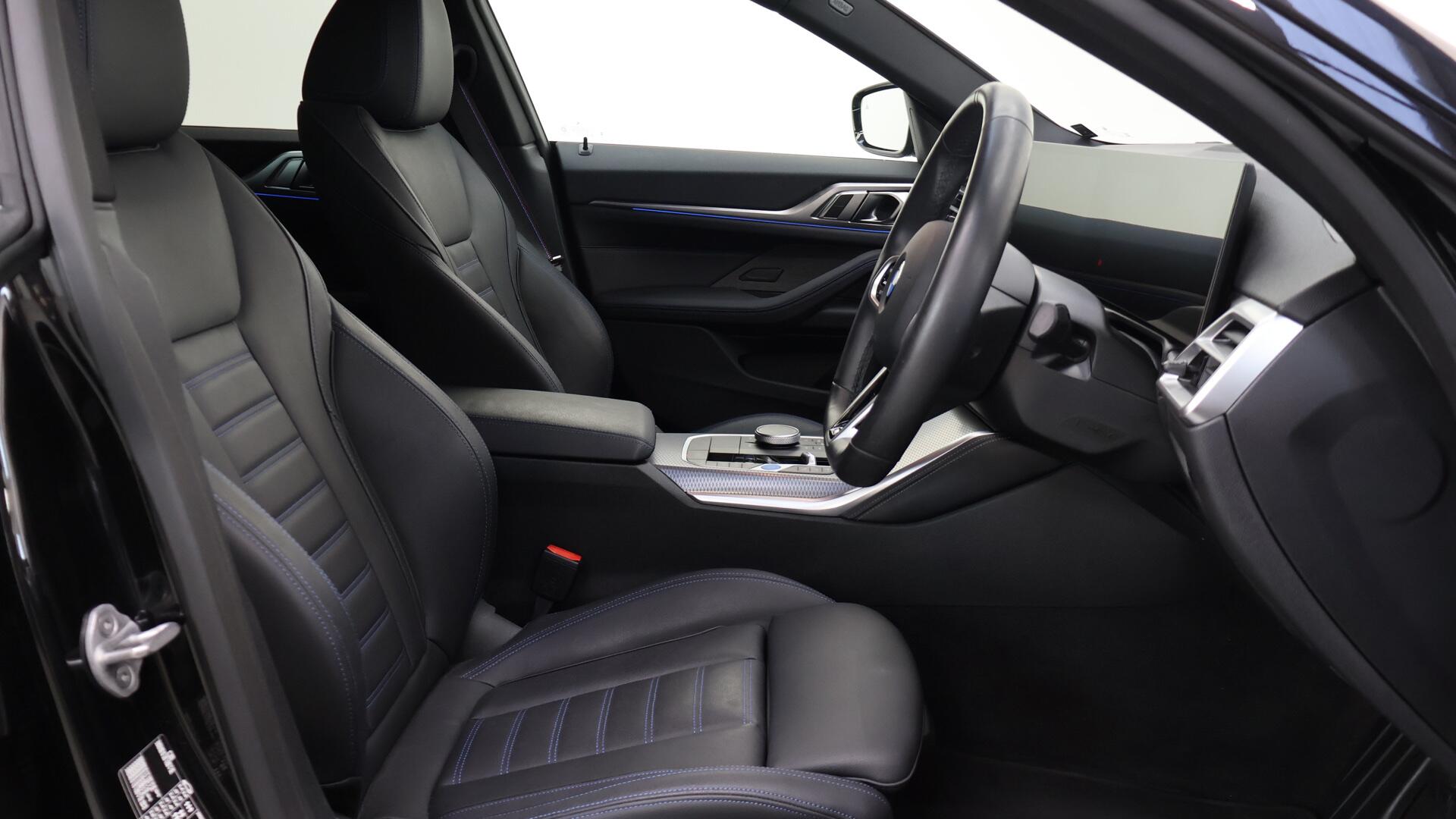BMW i4 view 11