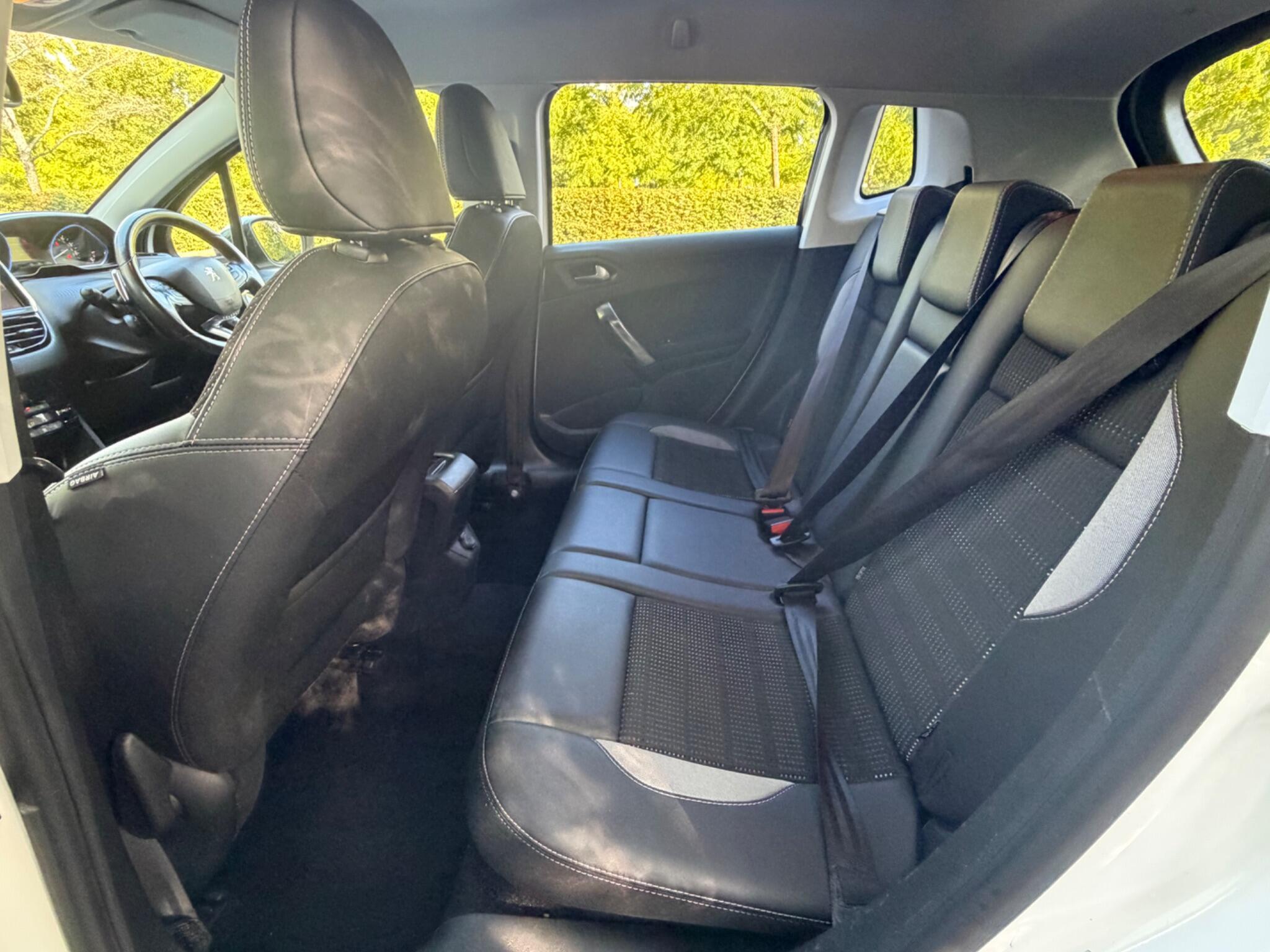 Peugeot 2008 view 46