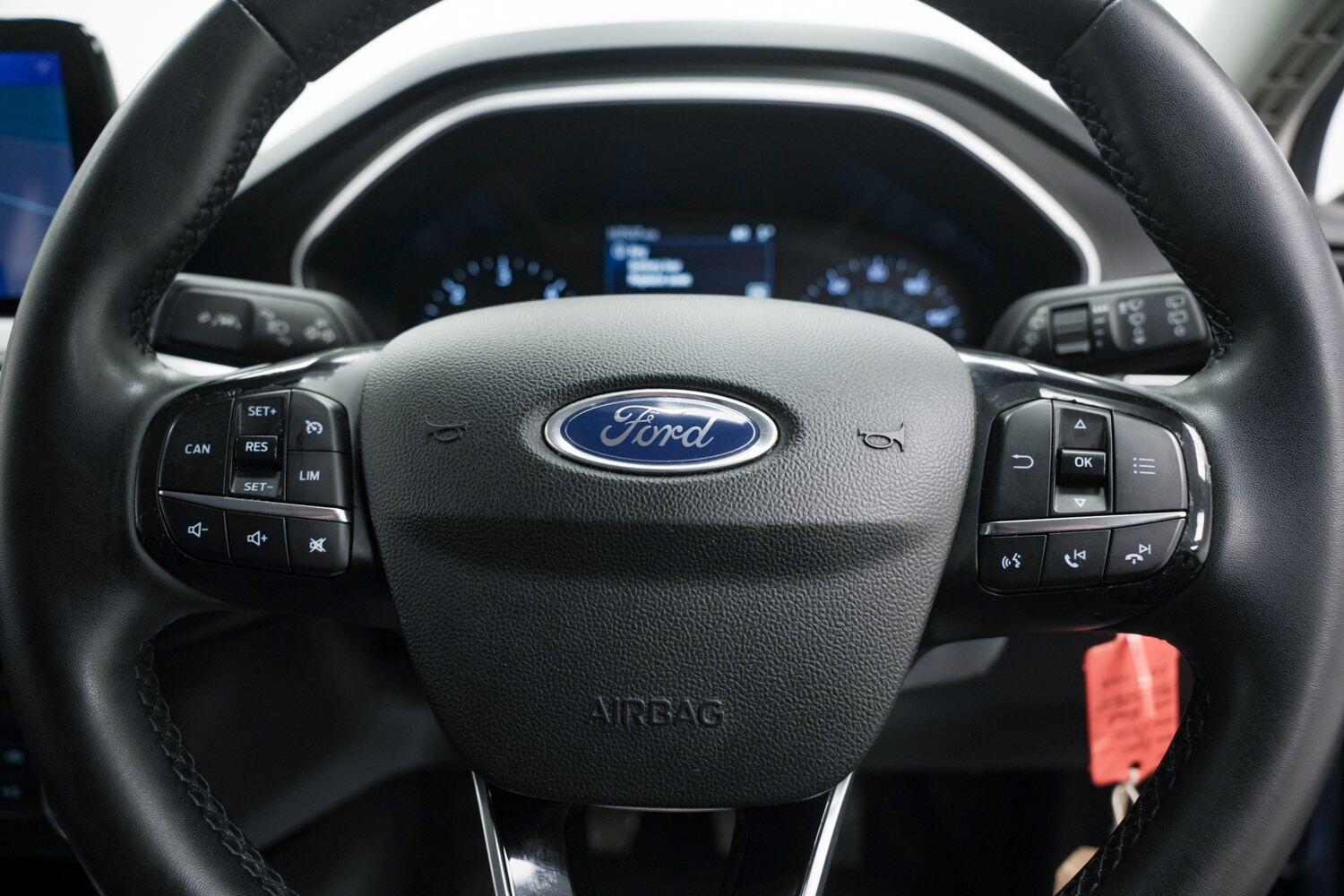 Ford Focus view 26