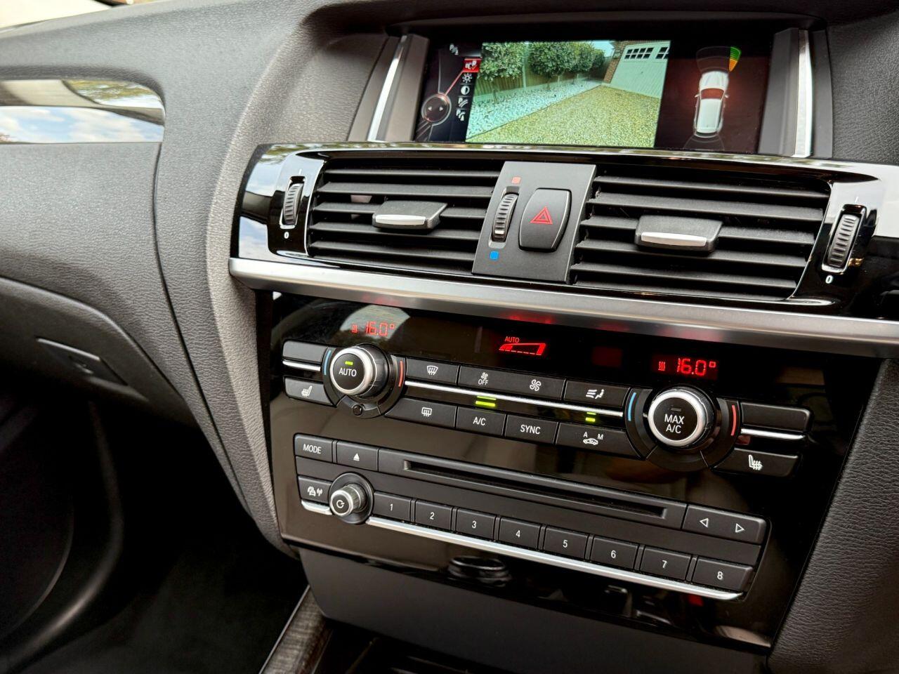 BMW X3 view 24