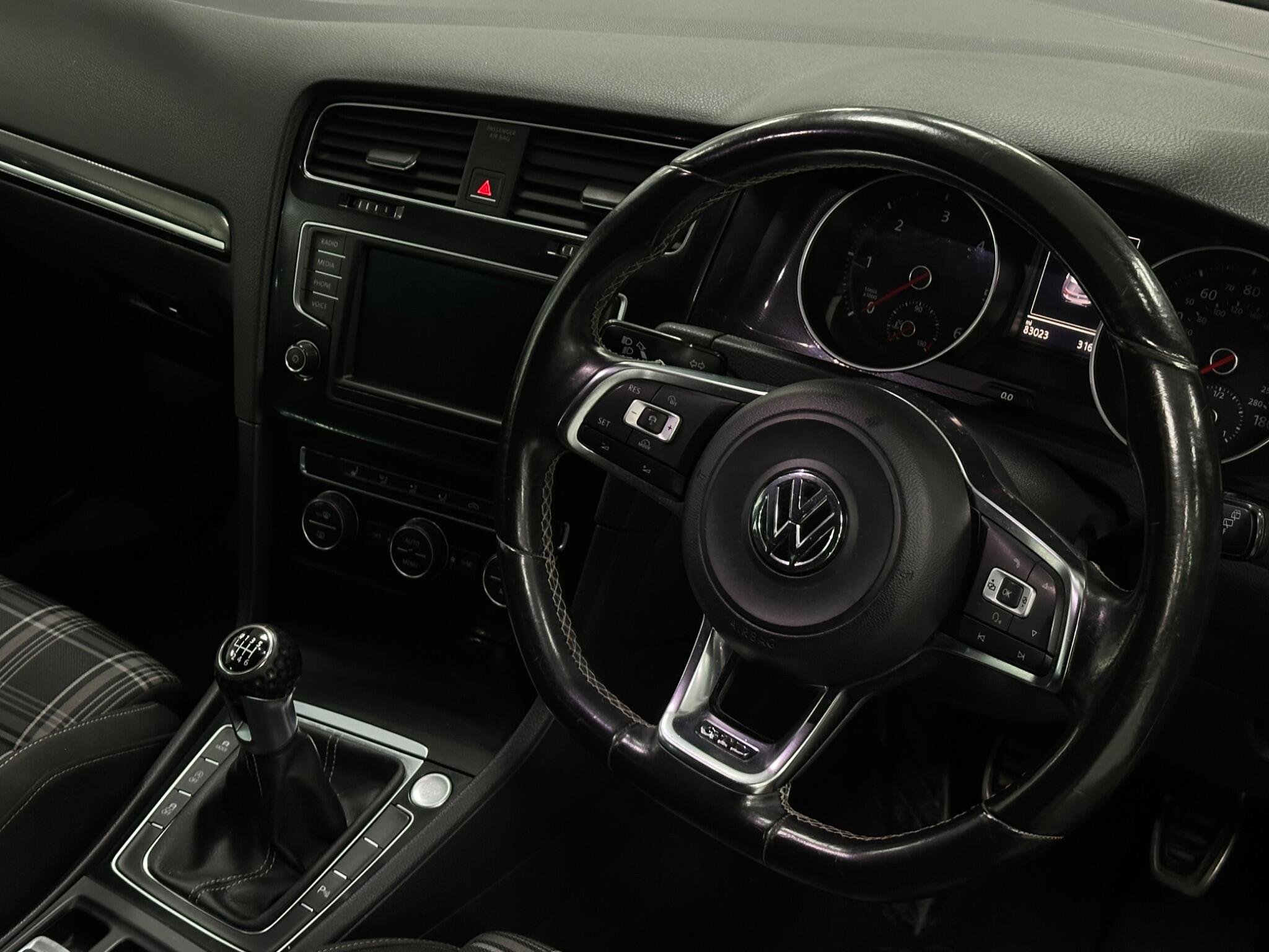 Volkswagen Golf view 15
