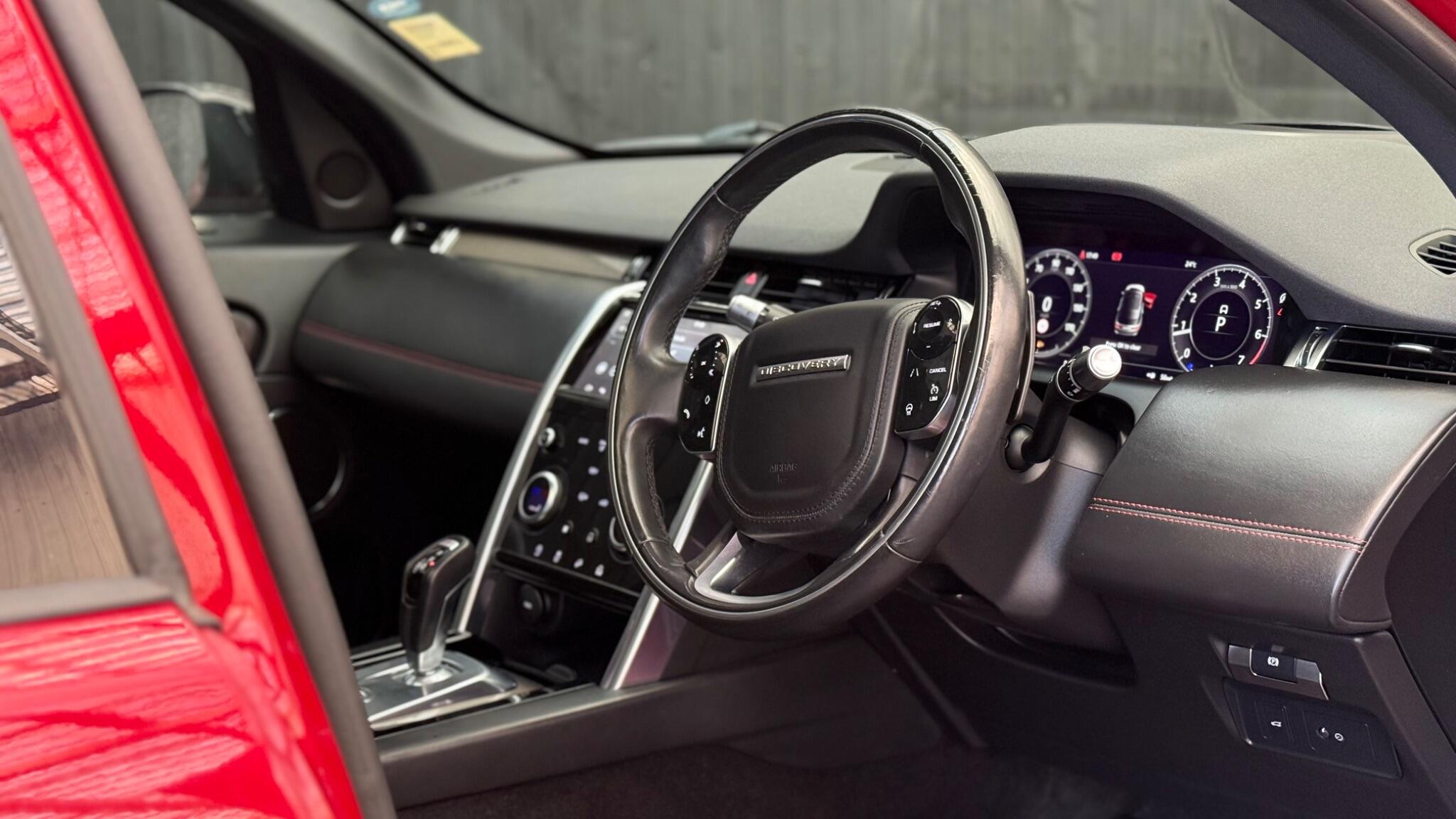 Land Rover Discovery Sport view 18