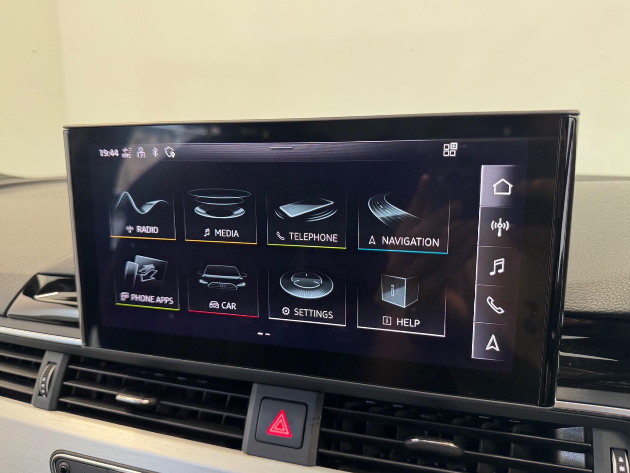 Audi A4 view 37