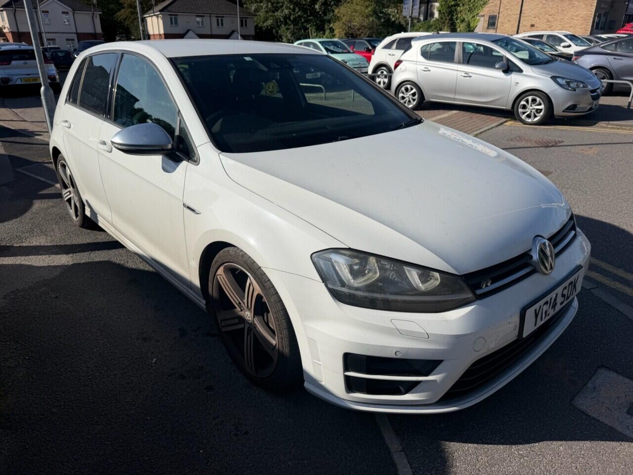 Volkswagen Golf view 3