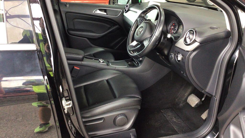 Mercedes-Benz B-Class view 19