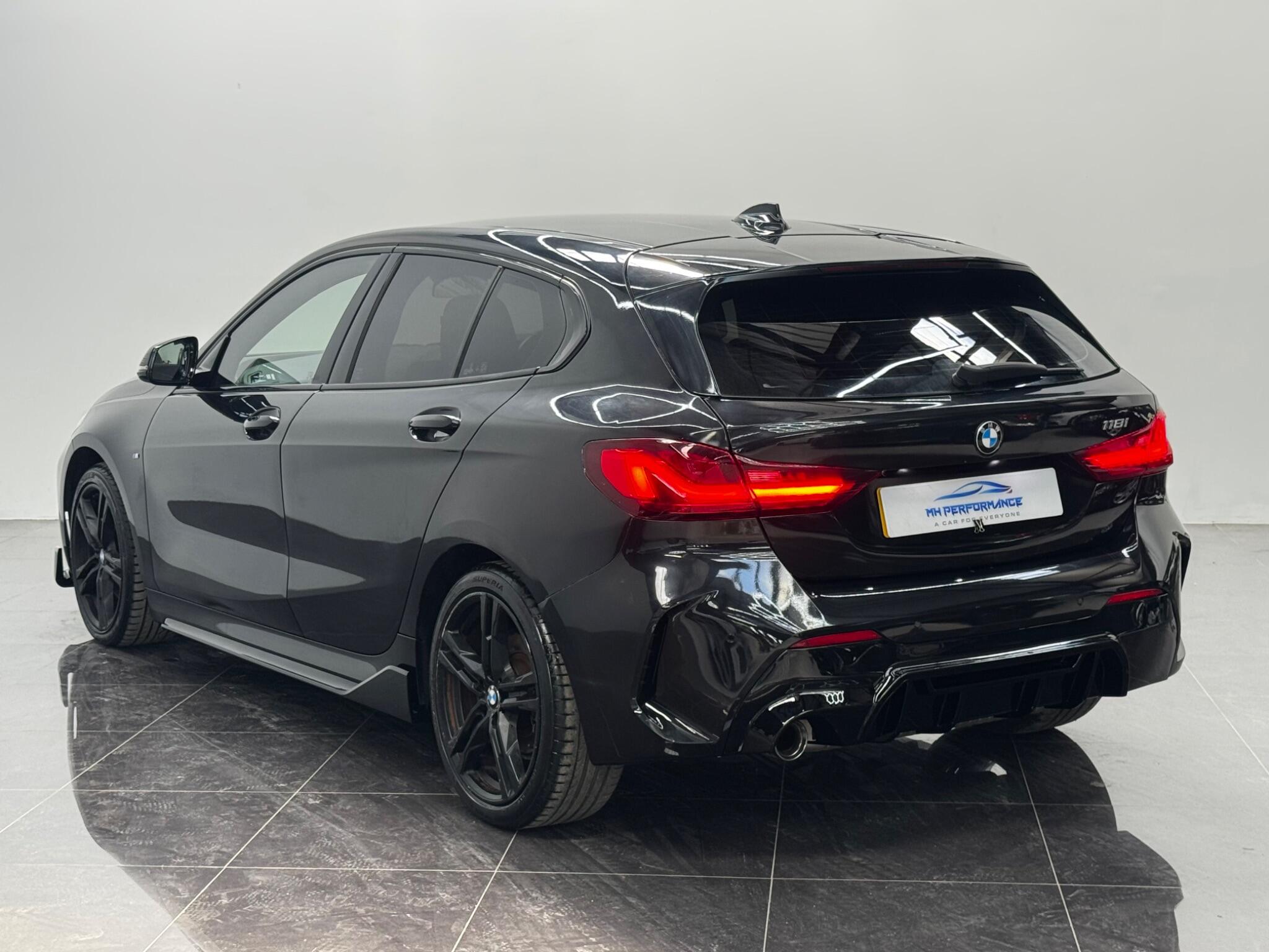 BMW 1 Series view 79
