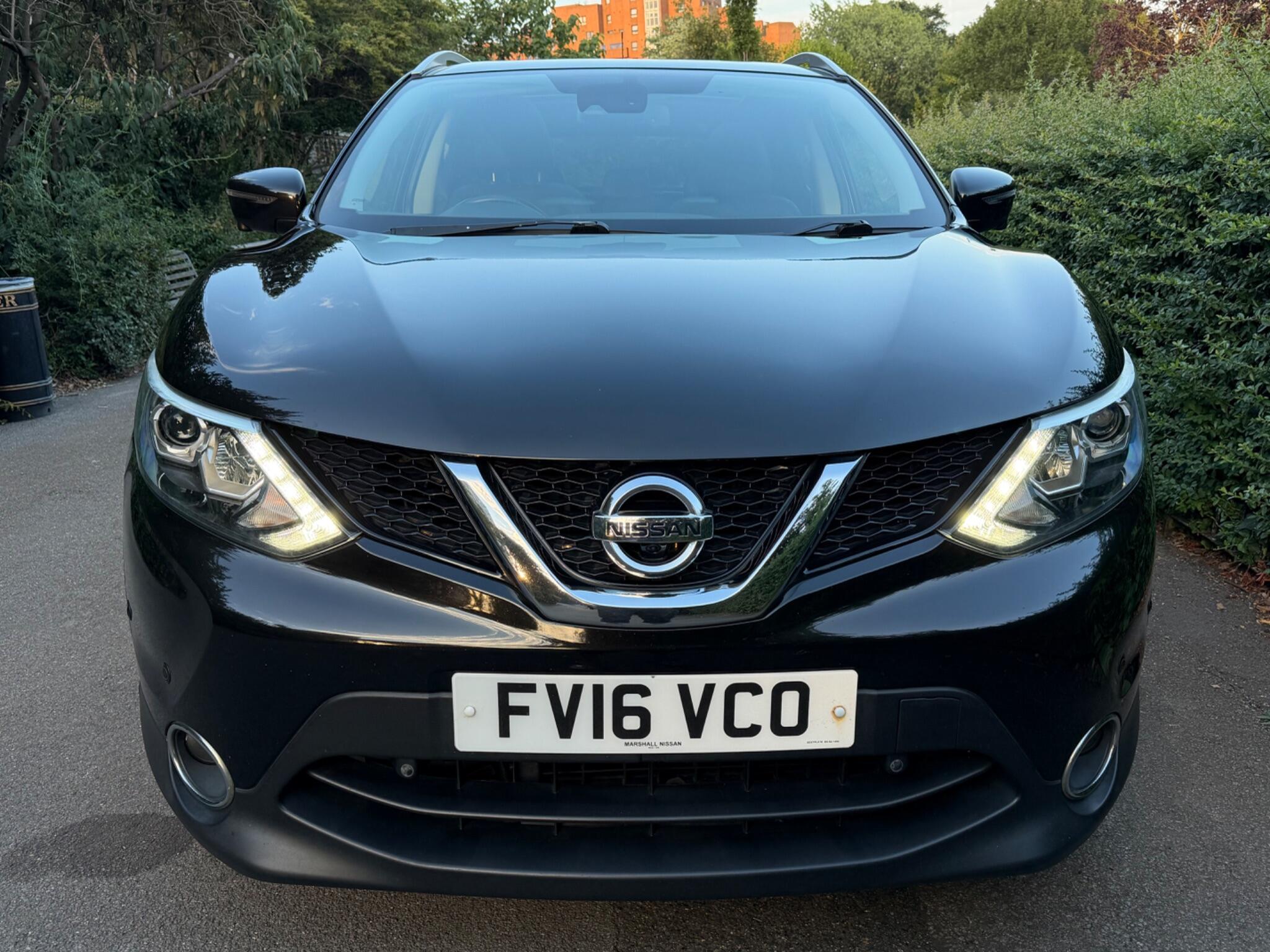 Nissan Qashqai view 2