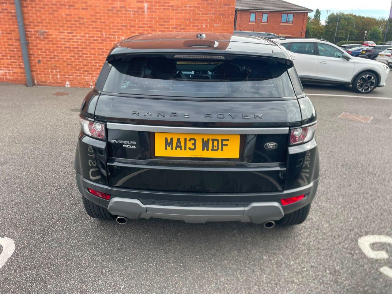 Land Rover Range Rover Evoque view 5