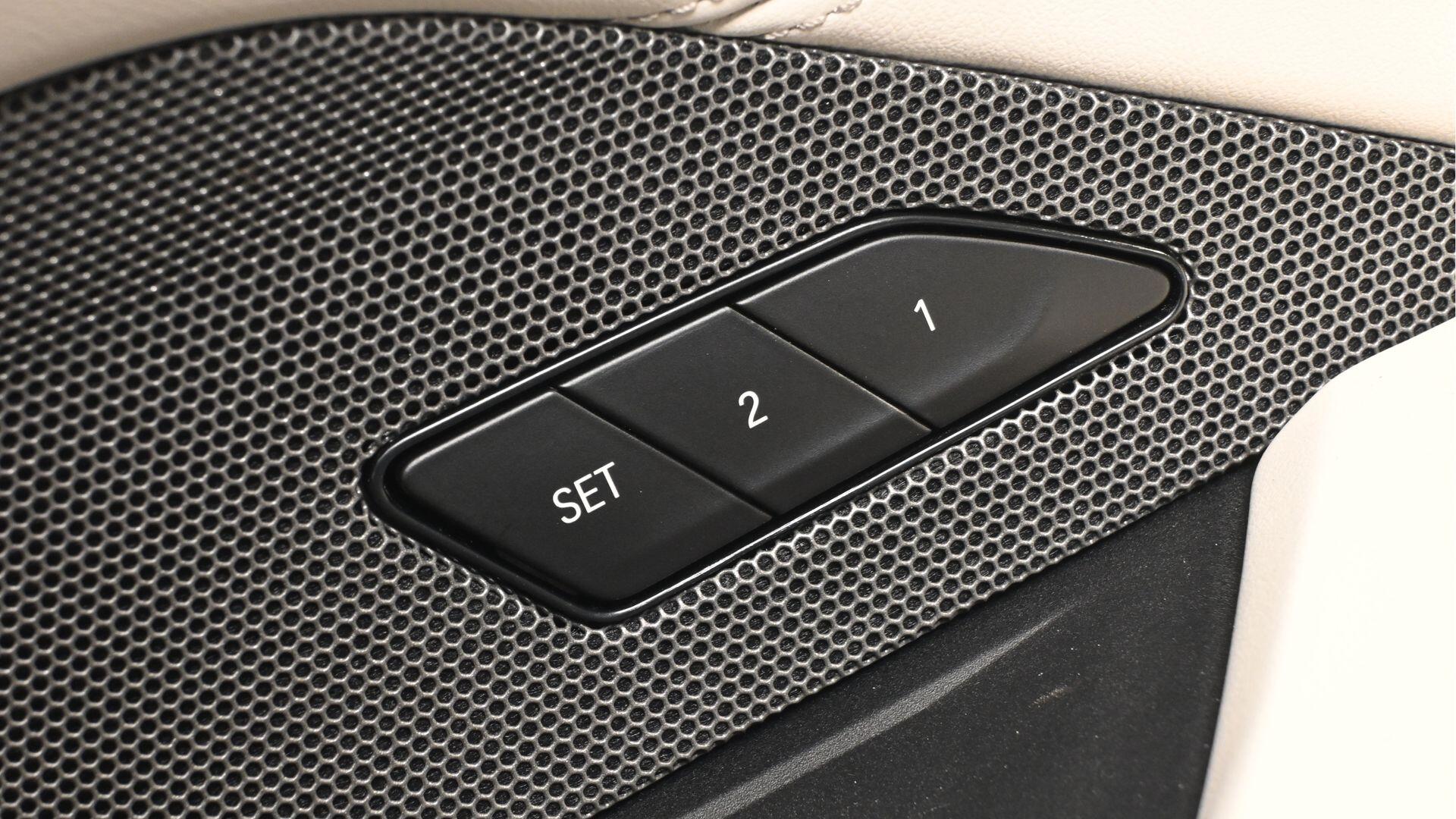 BMW i4 view 29