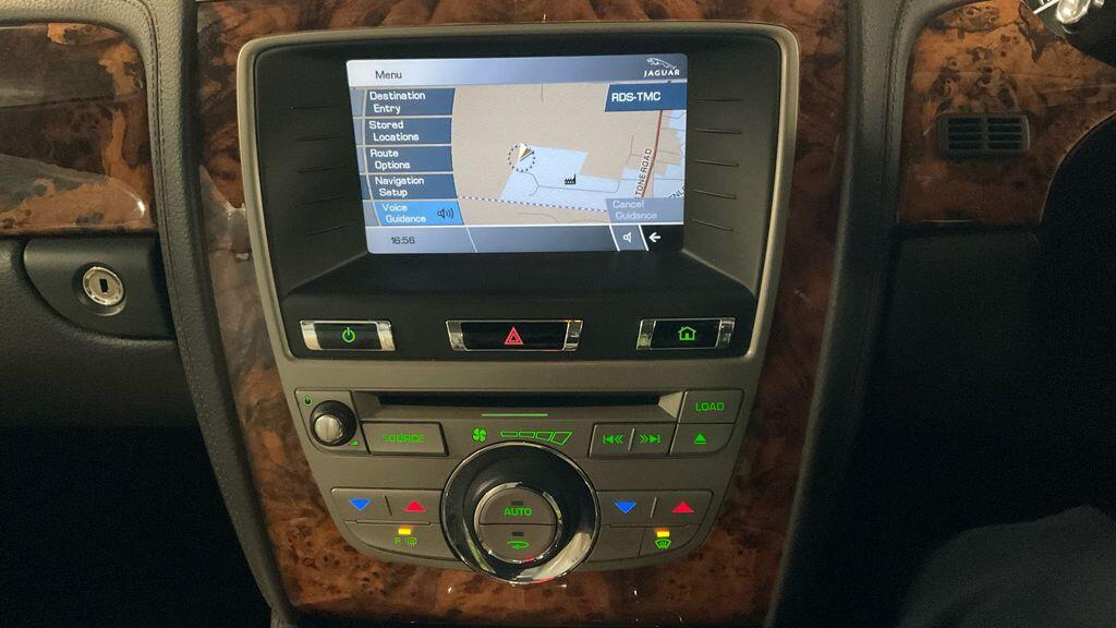 2010 Jaguar XK 5.0 V8 Auto Euro 5 2dr • 88,000 miles image 29