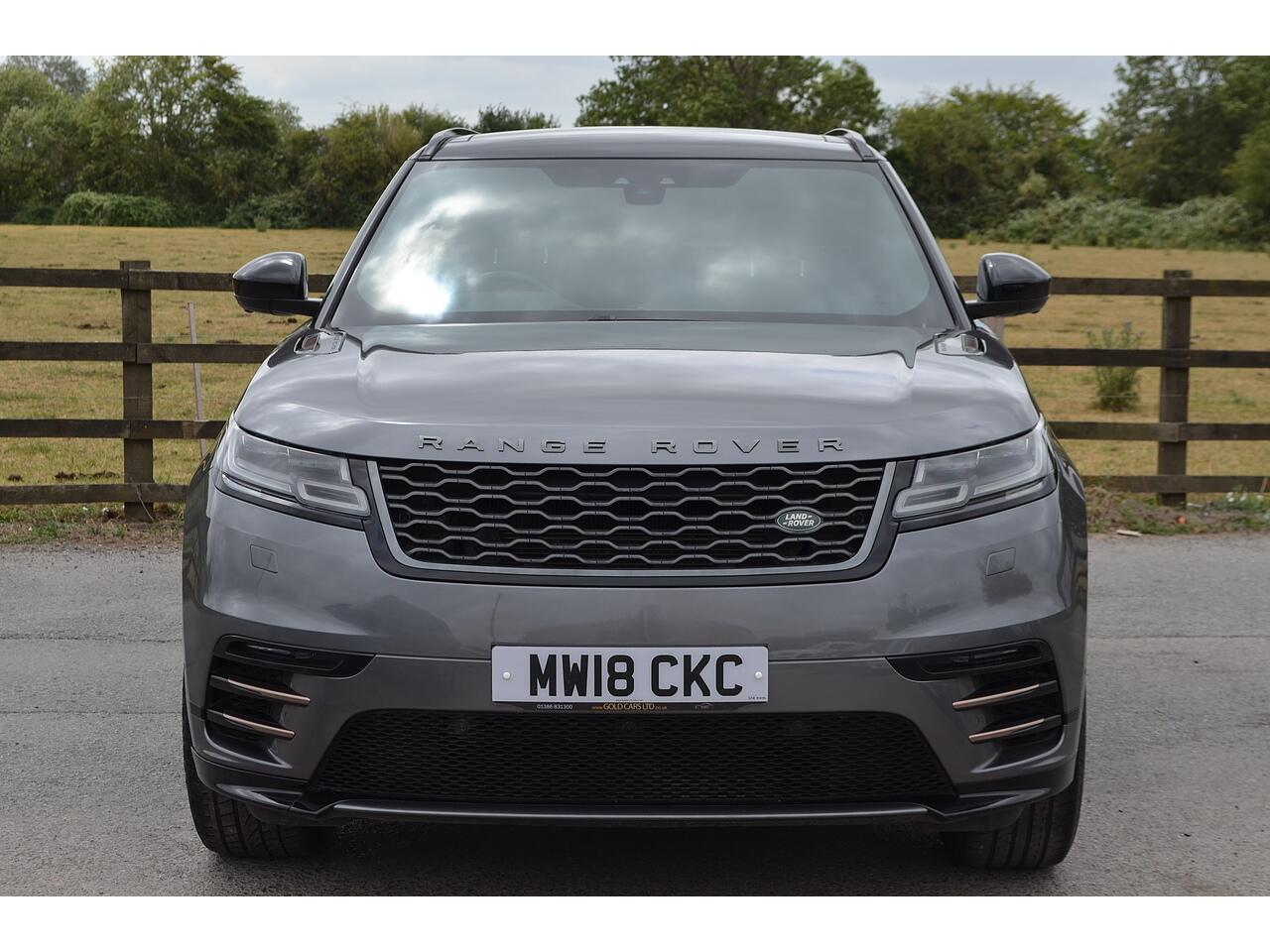 Land Rover Range Rover Velar view 4