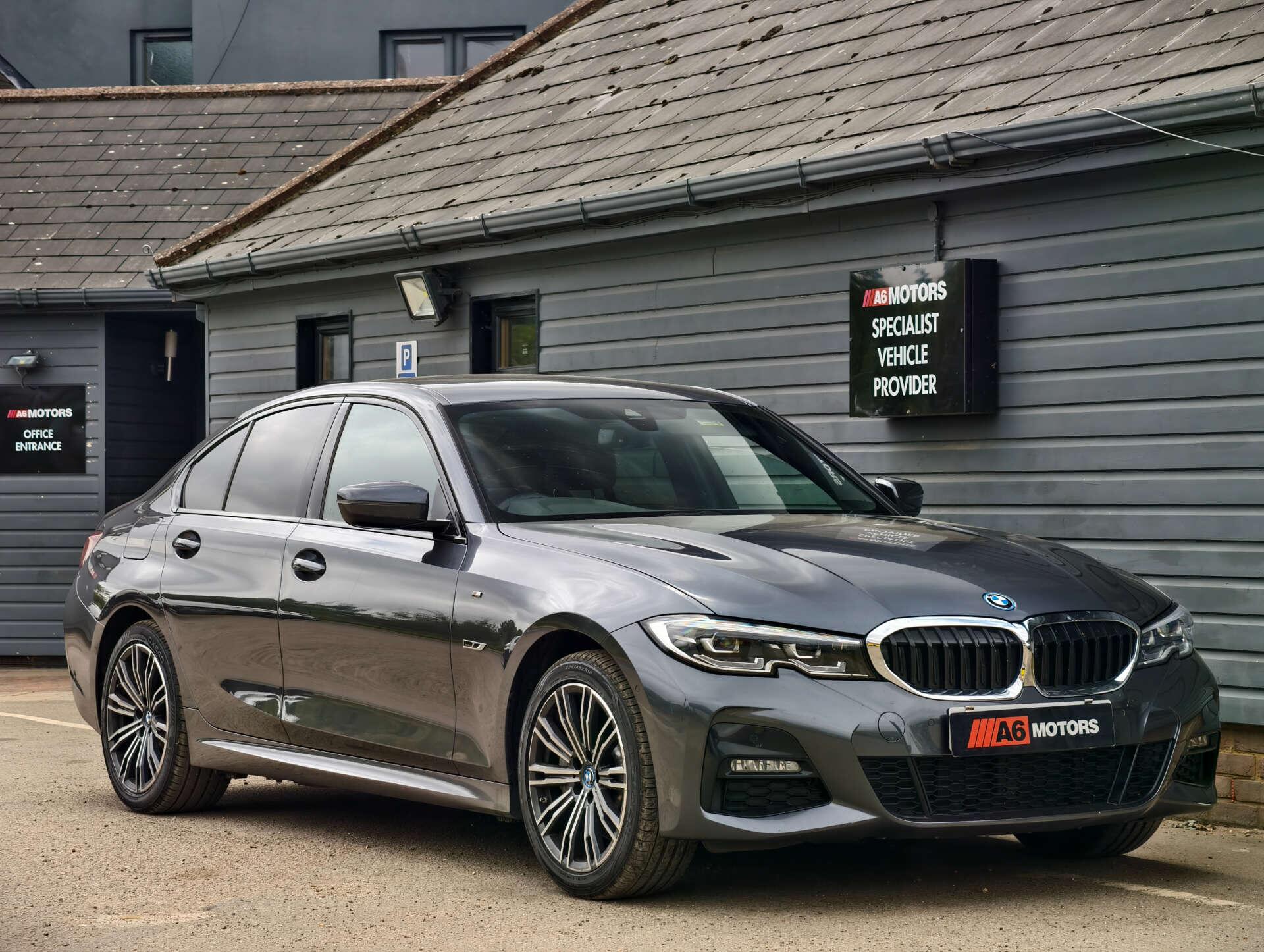 BMW 3 Series view 3