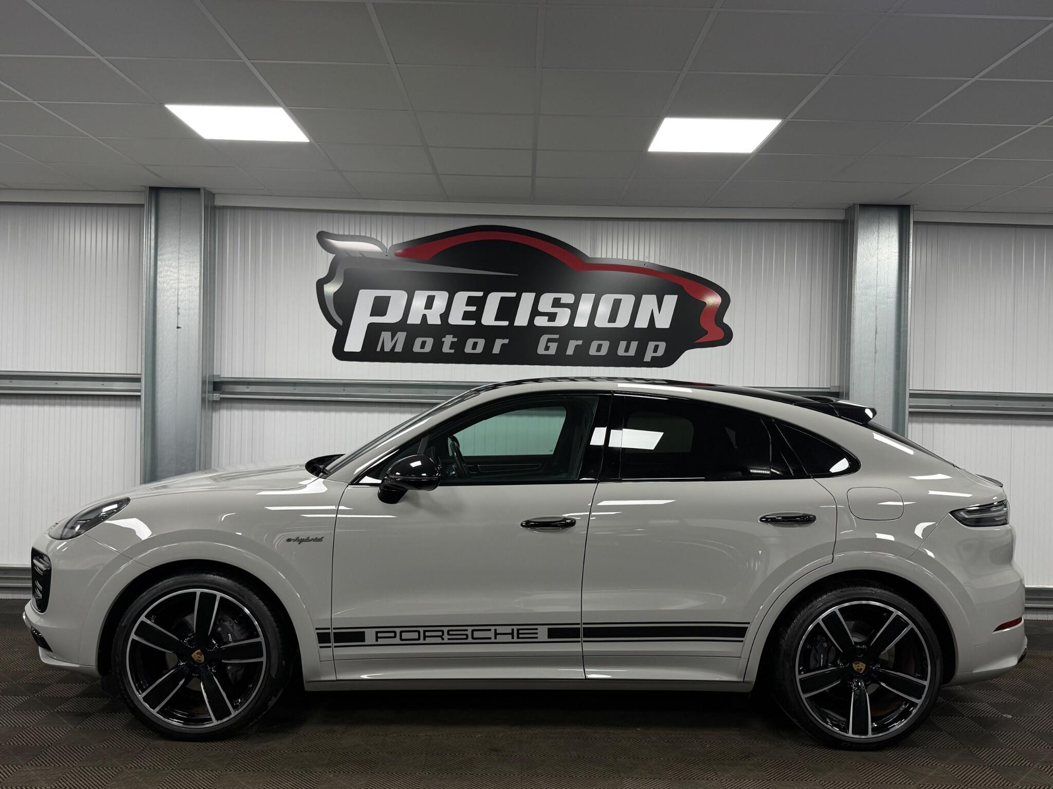 Porsche Cayenne view 11
