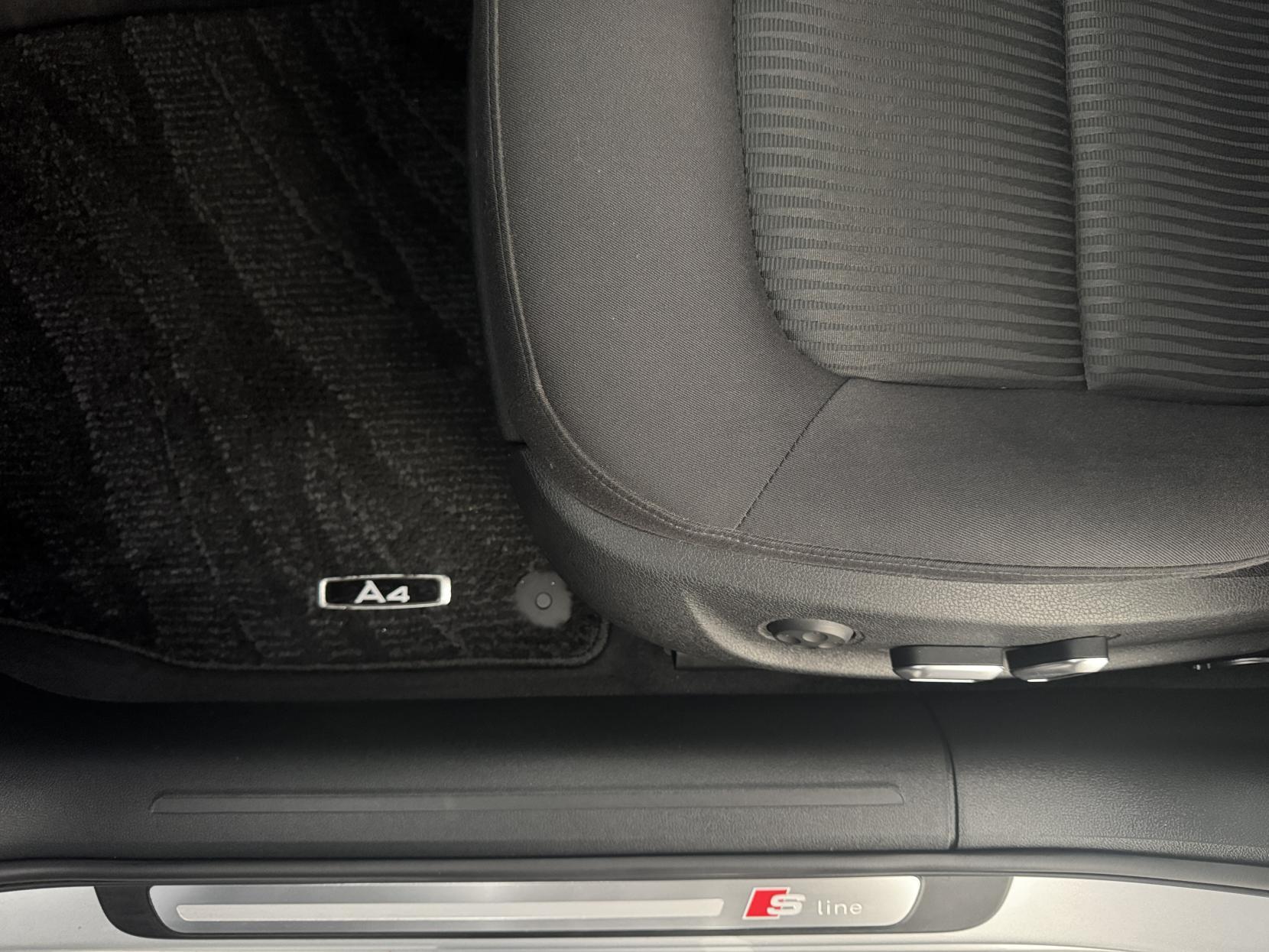 Audi A4 Avant view 68