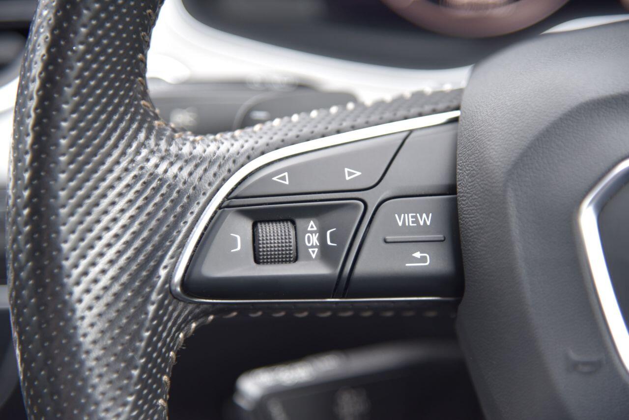 Audi Q7 view 30