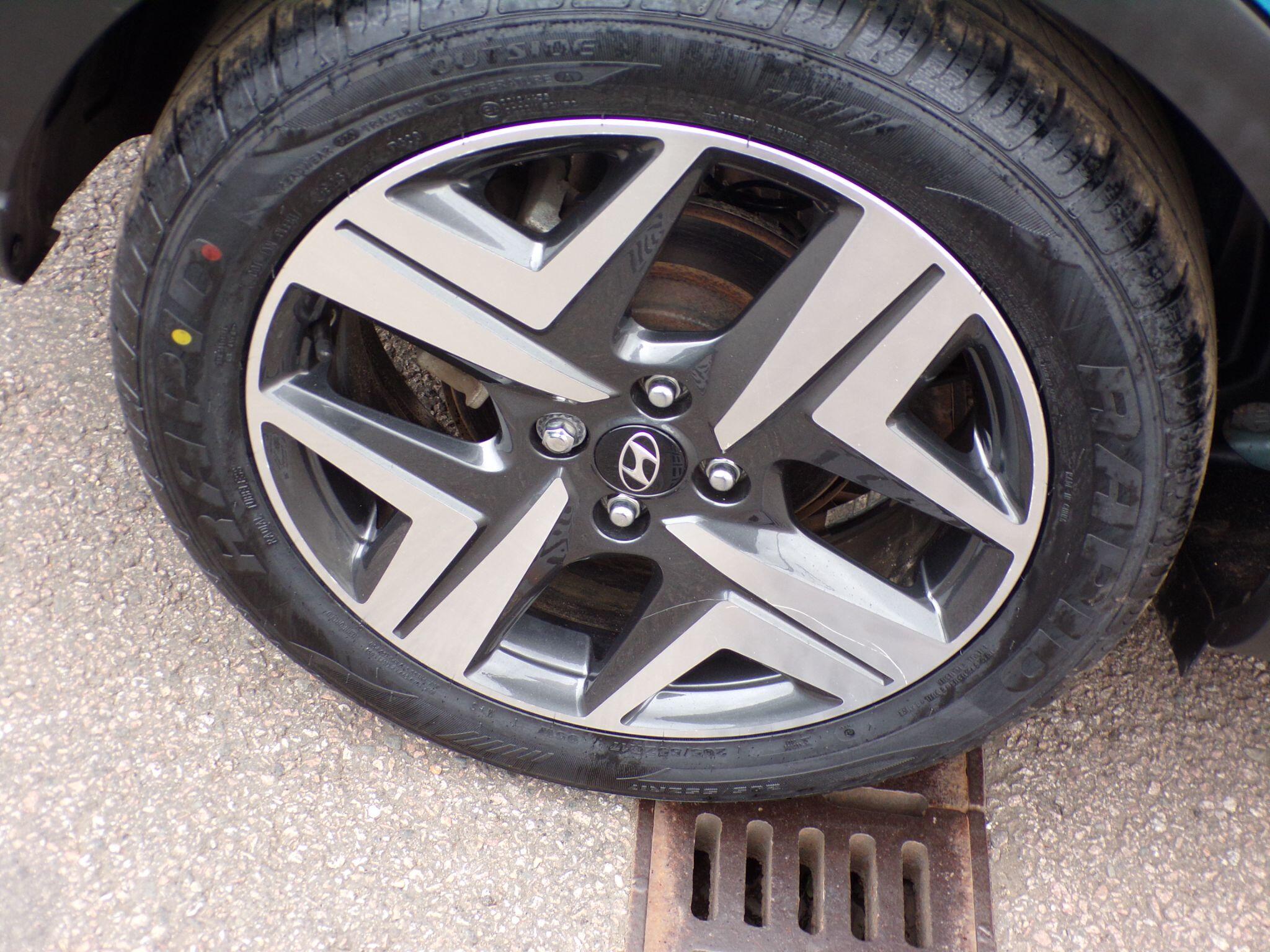 Hyundai Bayon view 11