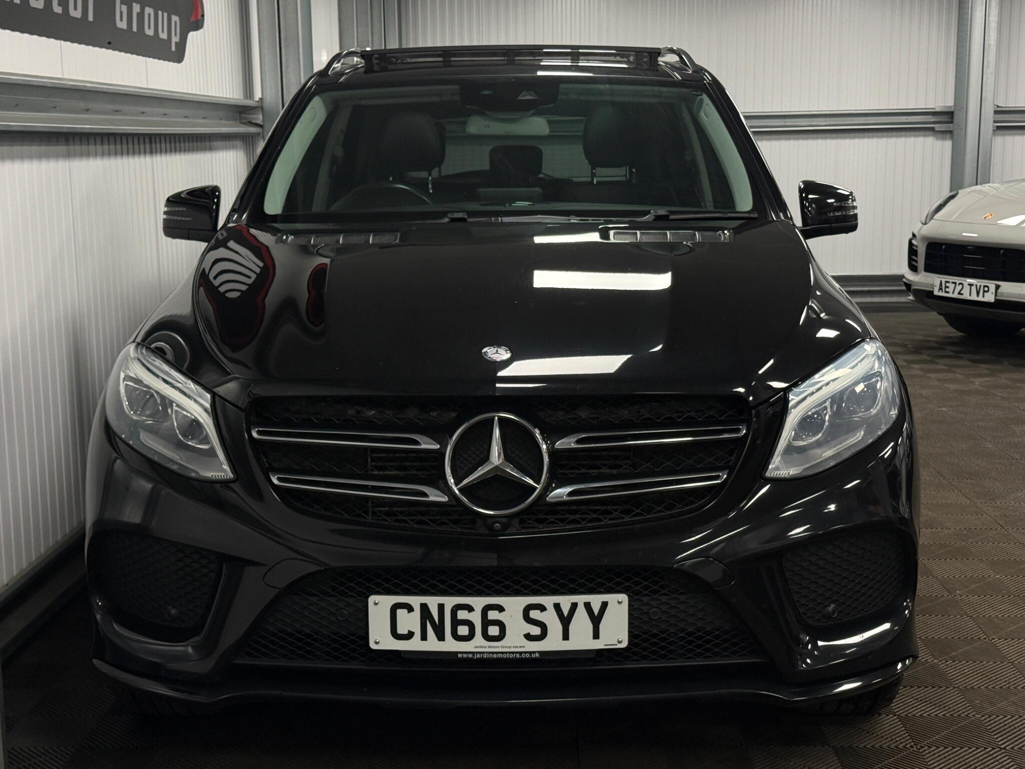 Mercedes-Benz Gle view 5