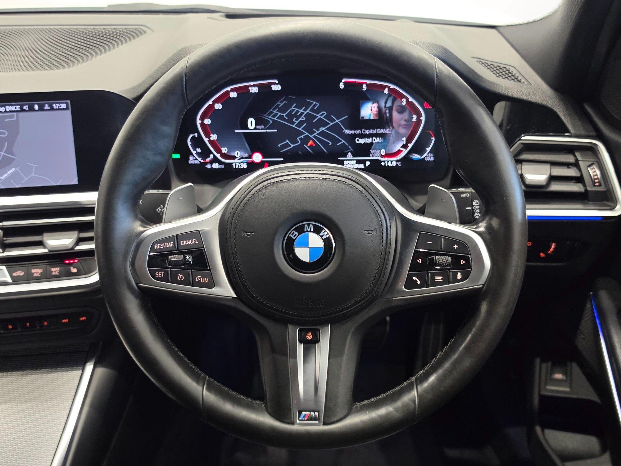 BMW 3 Series view 26