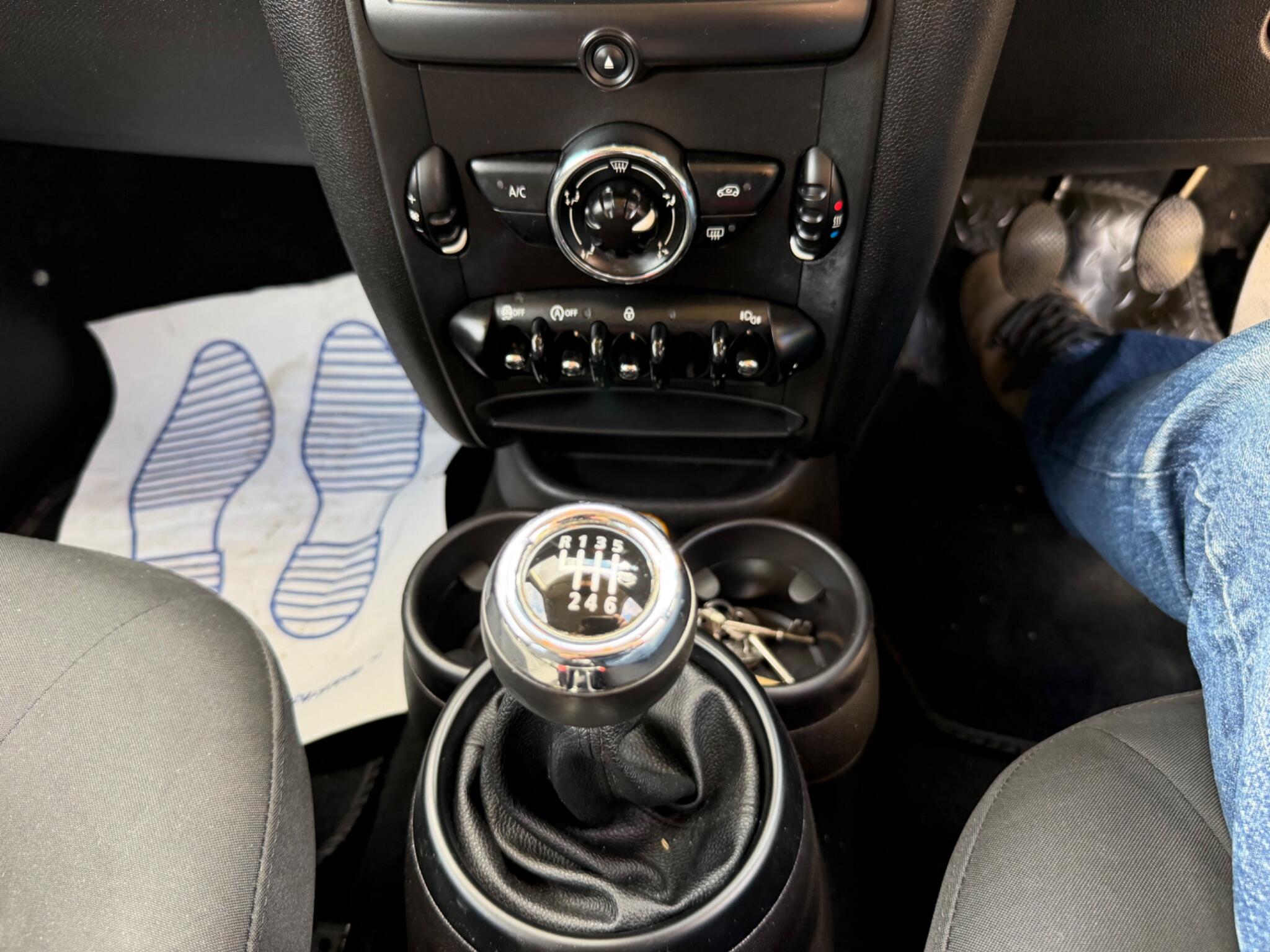 Mini Countryman view 13