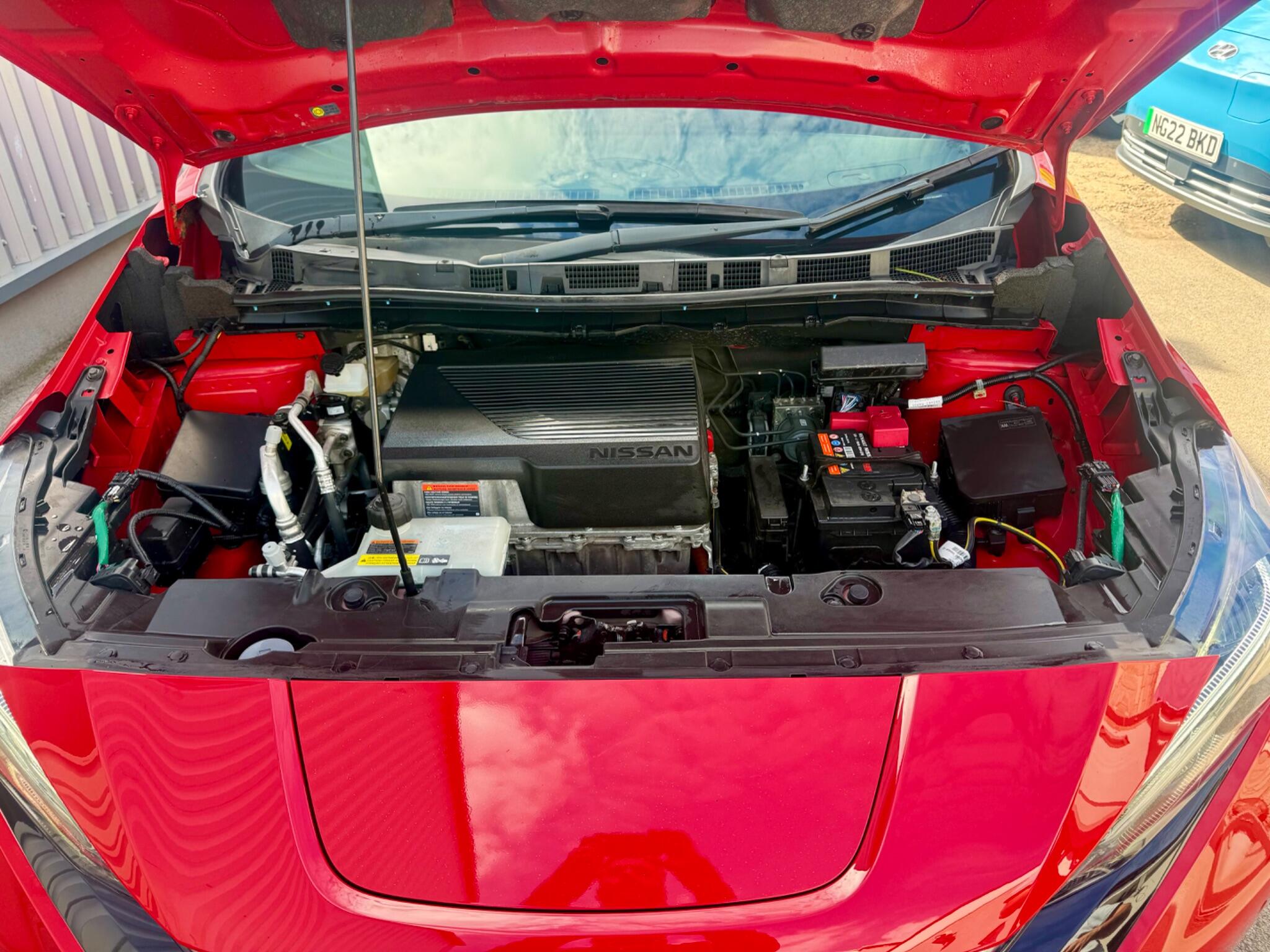 Nissan Leaf view 17