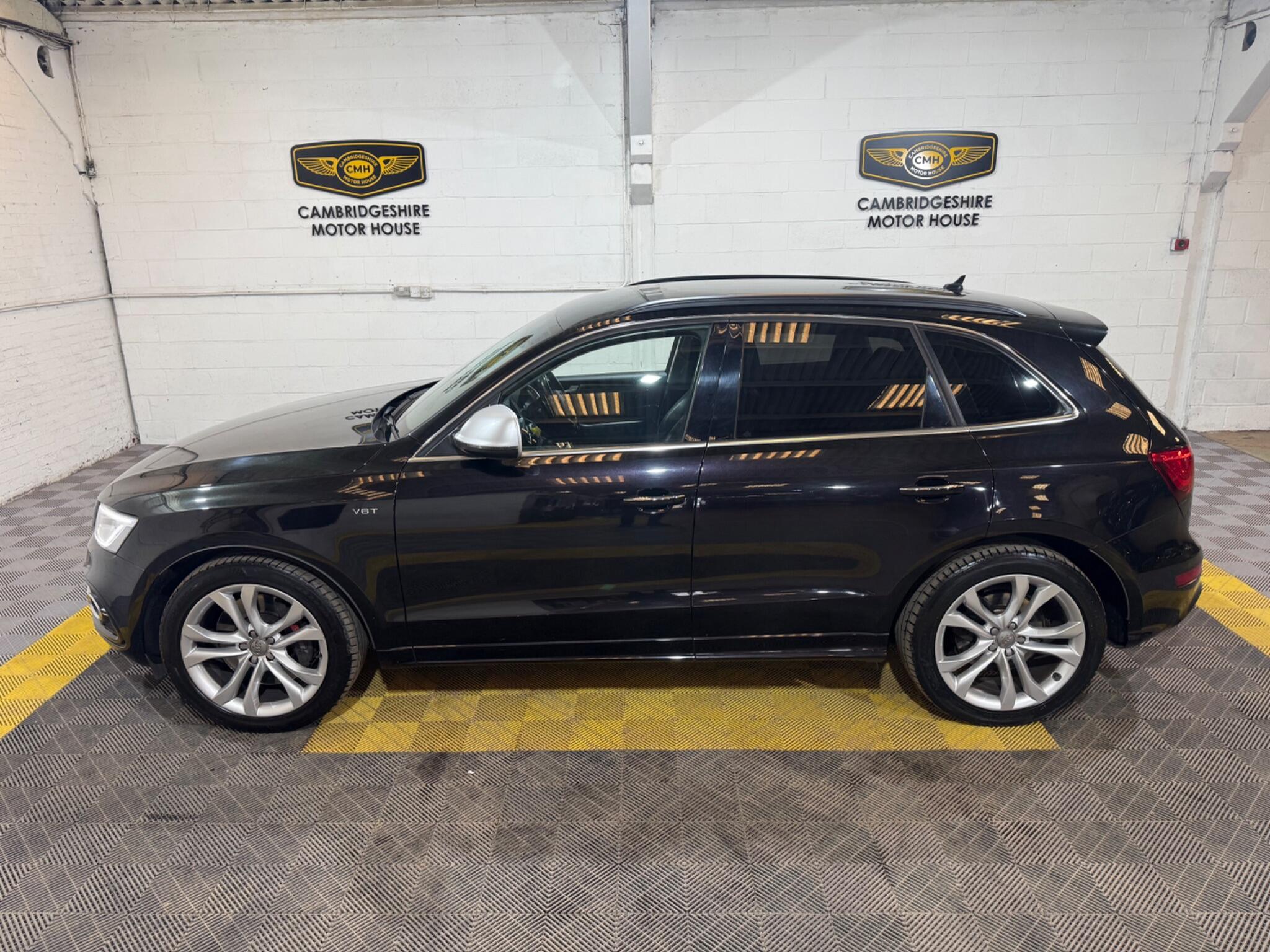 Audi SQ5 view 60