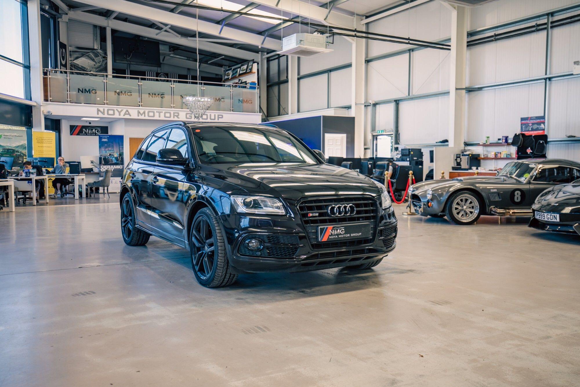 Audi SQ5 view 24