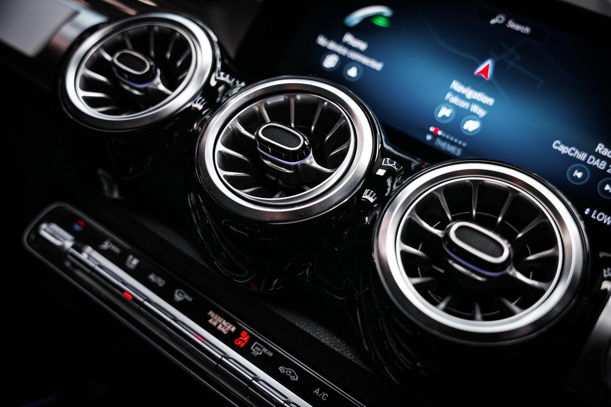 Mercedes-Benz GLB view 41