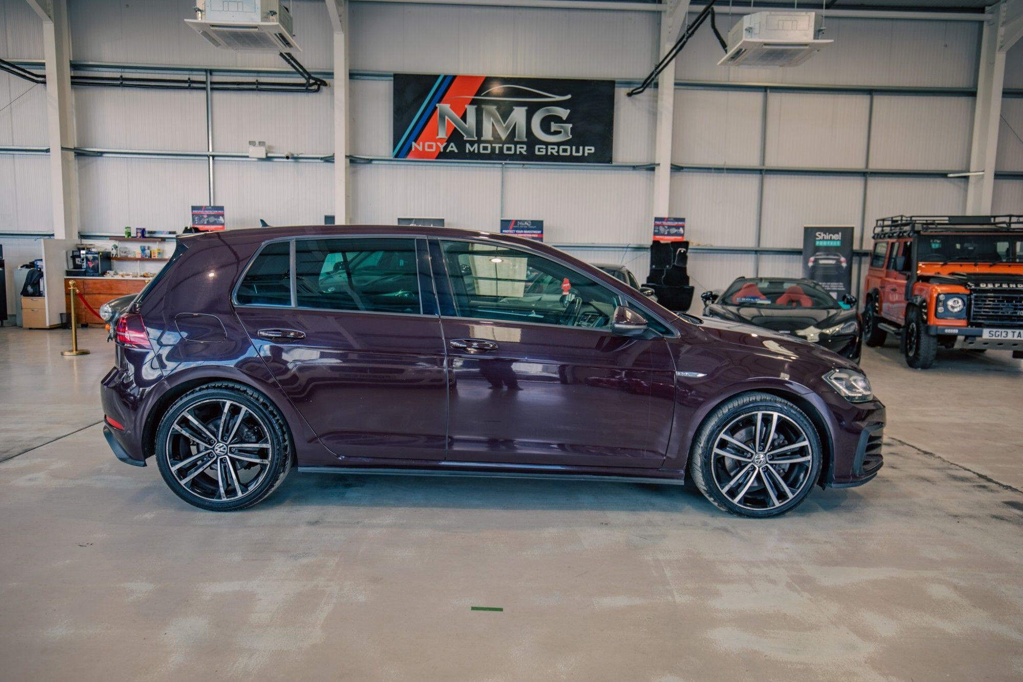 Volkswagen Golf view 21