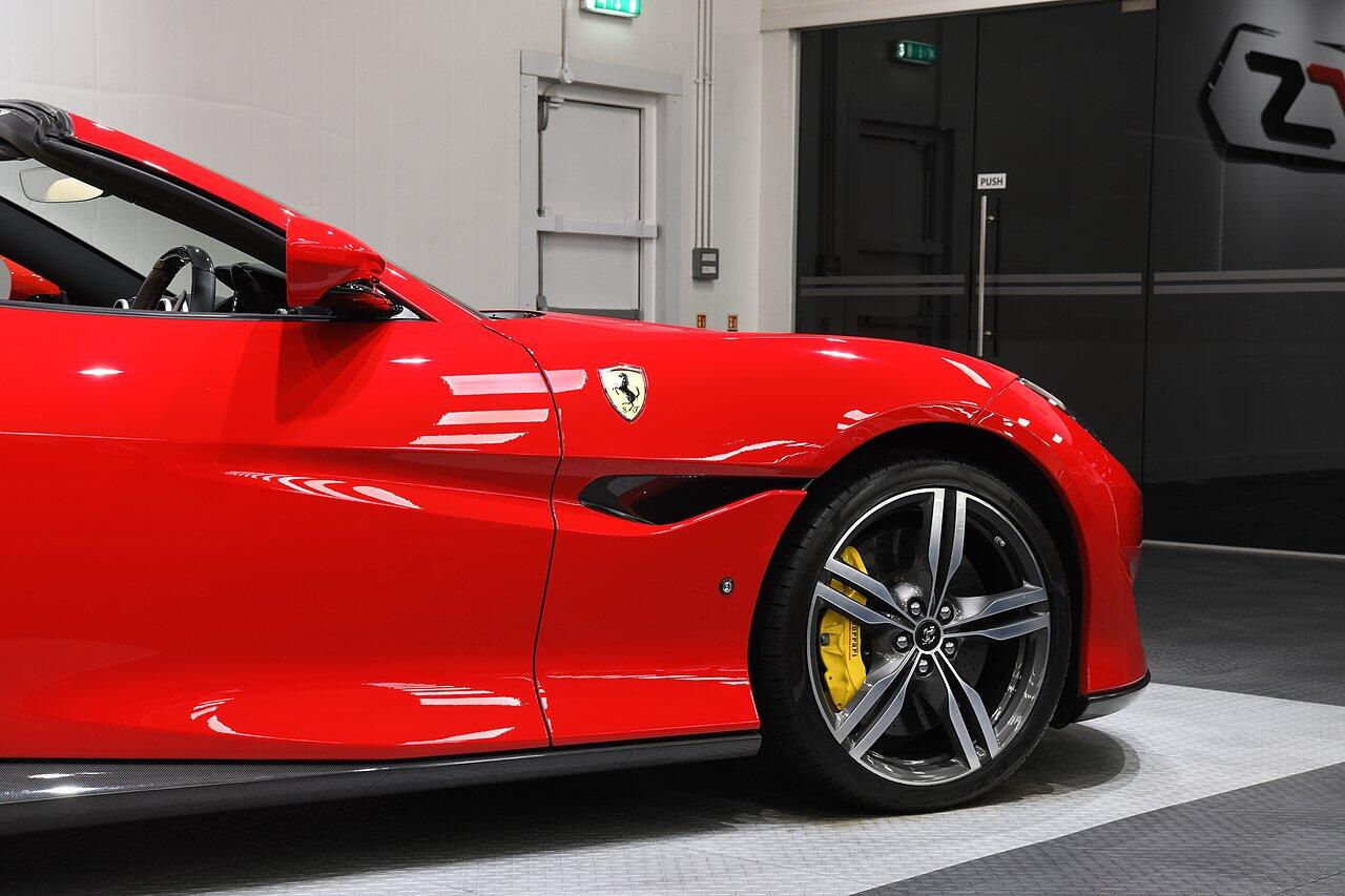 Ferrari Portofino view 37