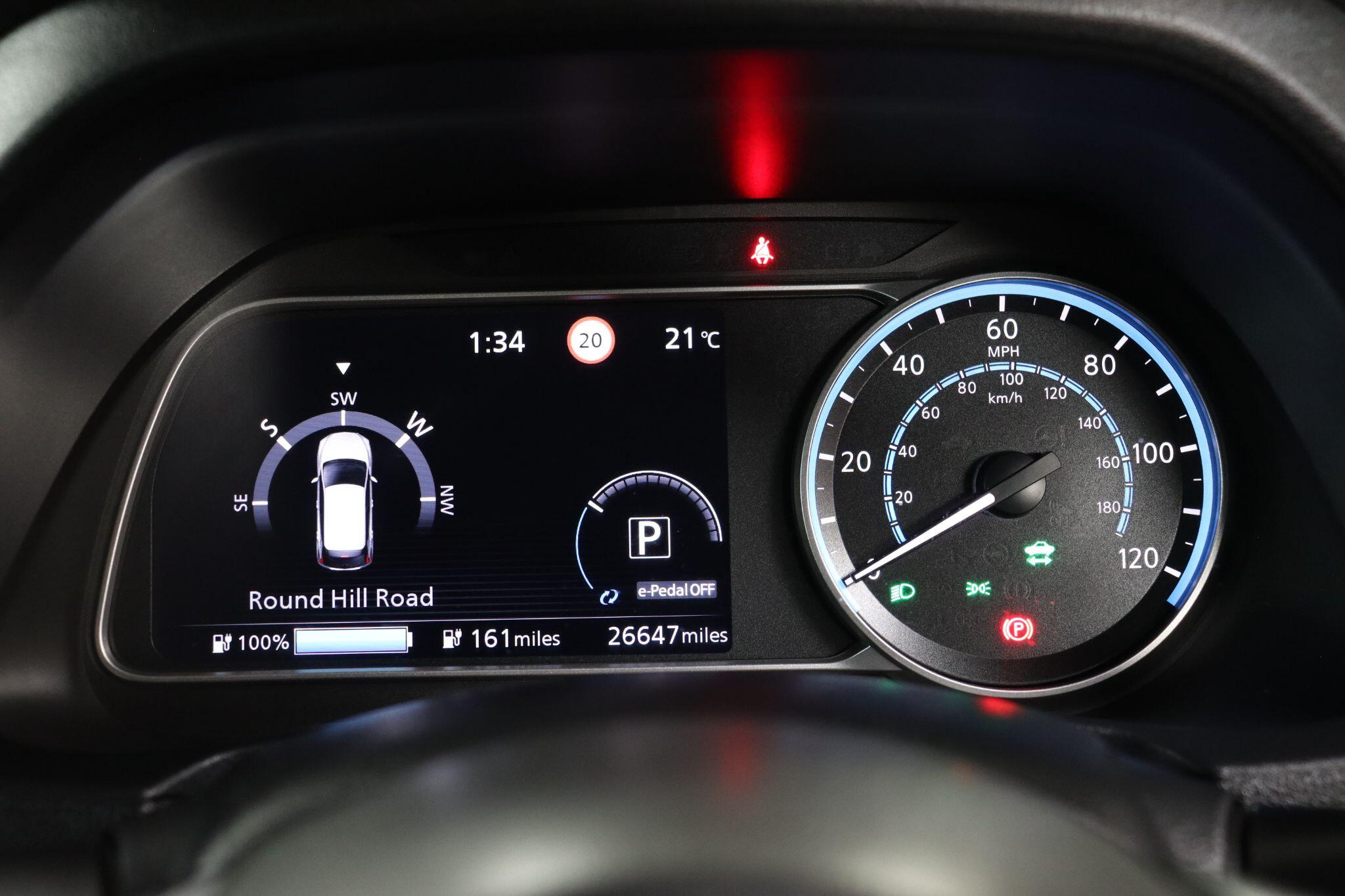 Nissan Leaf view 41
