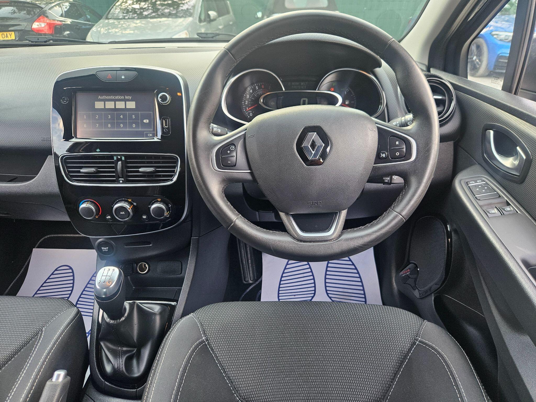 2018 Renault Clio image 22