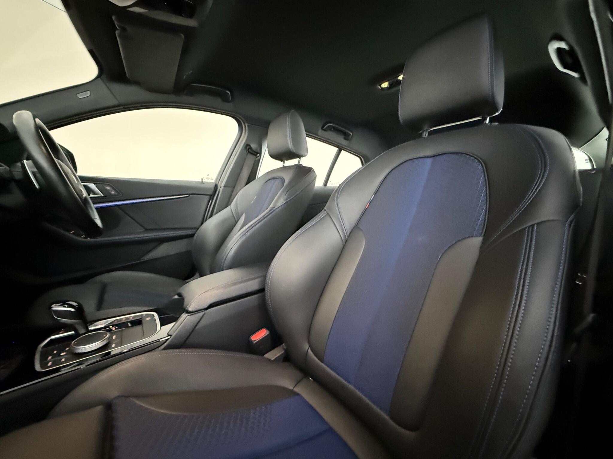 BMW 1 Series view 30
