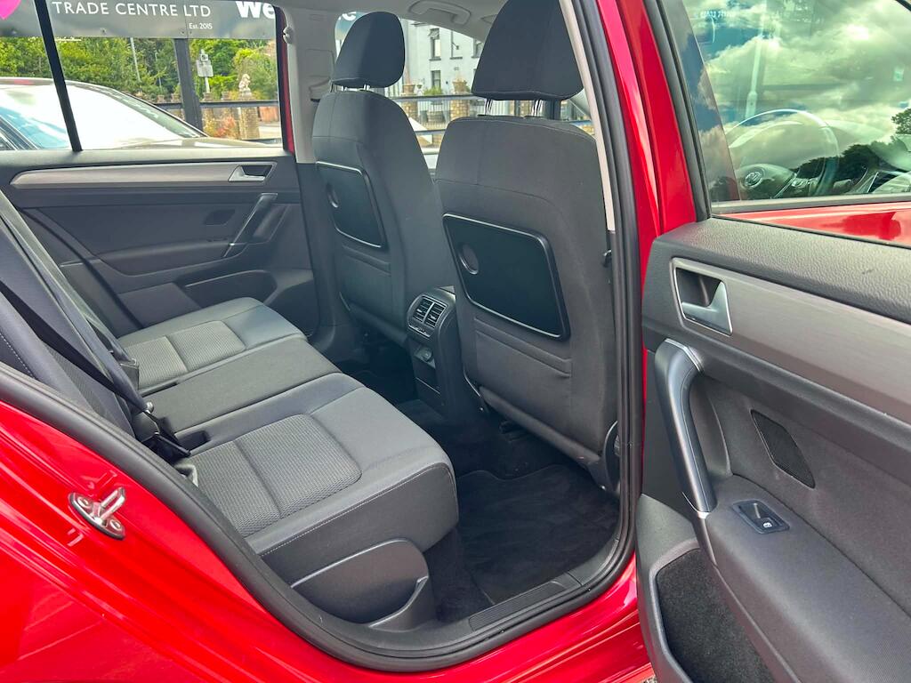 Volkswagen Golf Sportsvan view 12