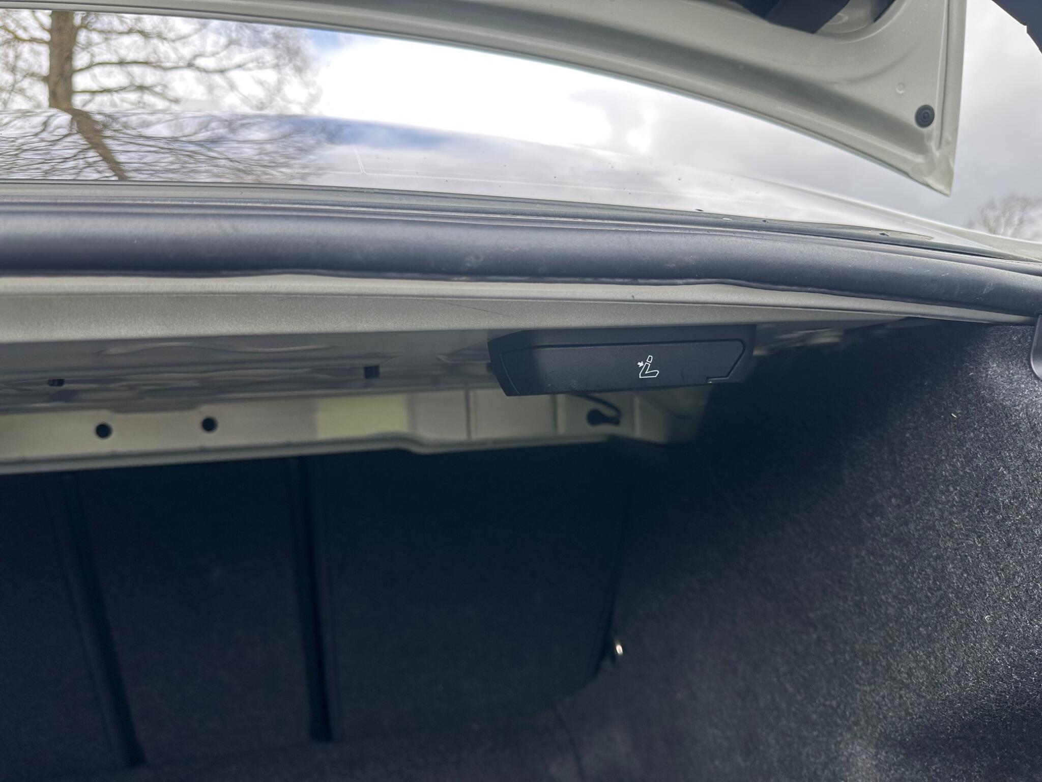 BMW 3 Series view 31