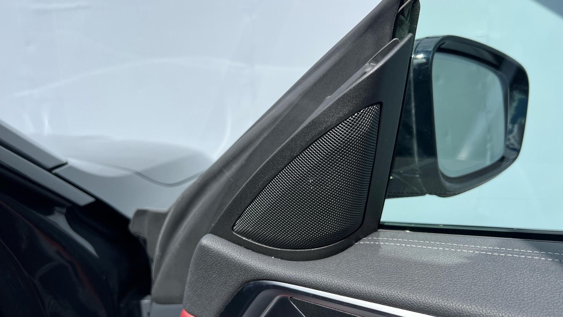 BMW 4 Series view 20