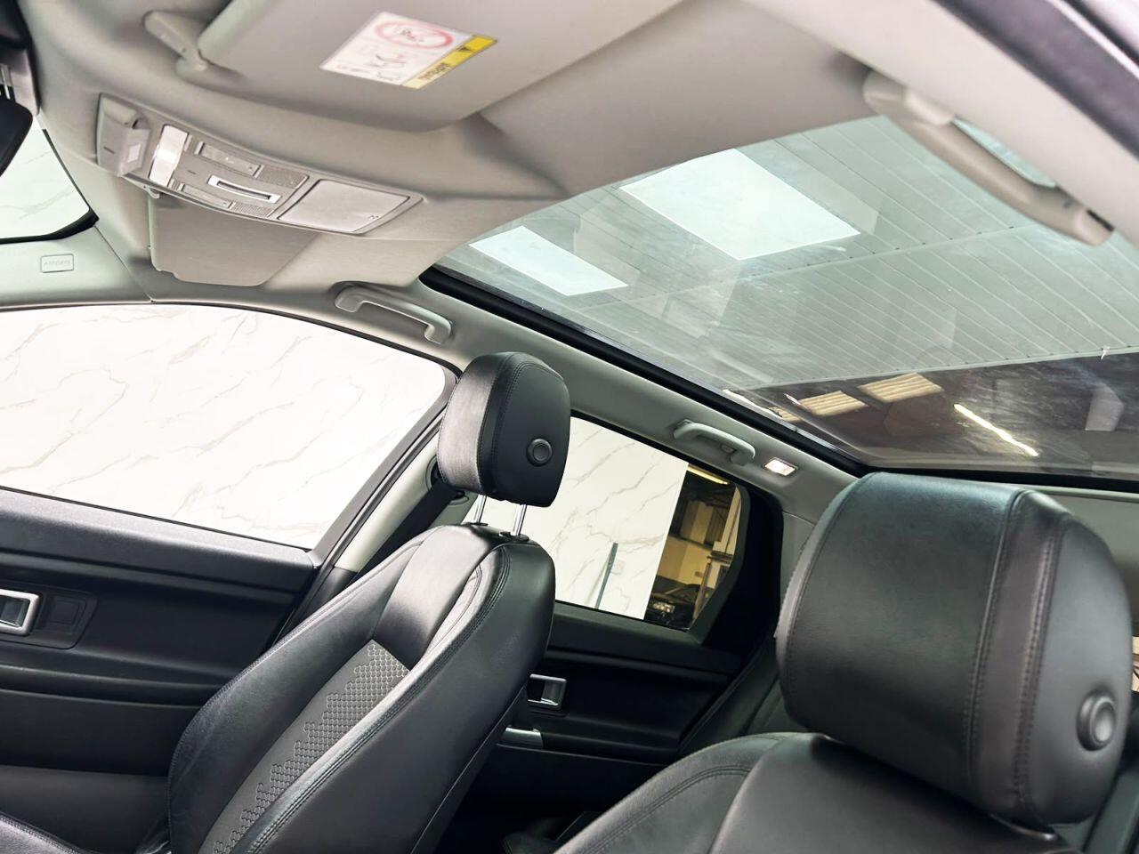 Land Rover Discovery Sport view 14