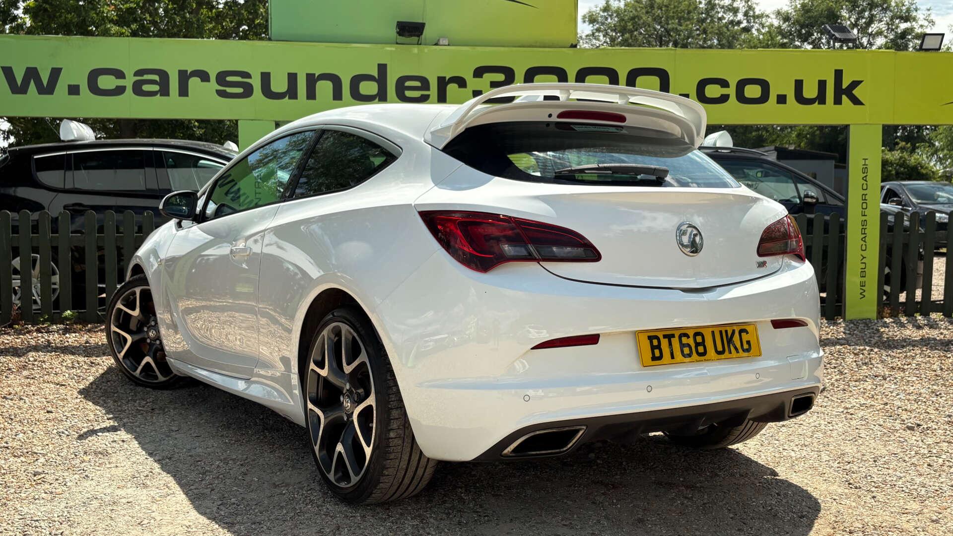 Vauxhall Astra GTC view 6