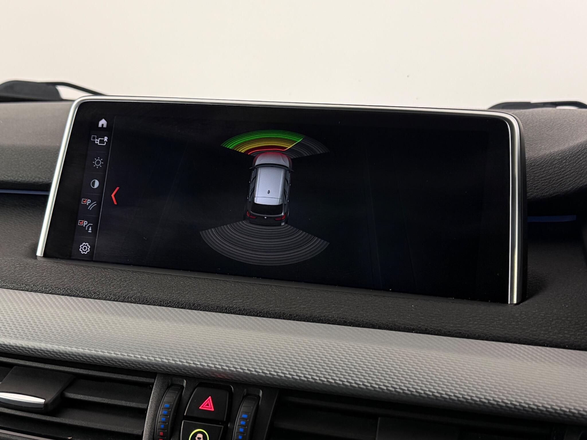 BMW X5 view 21