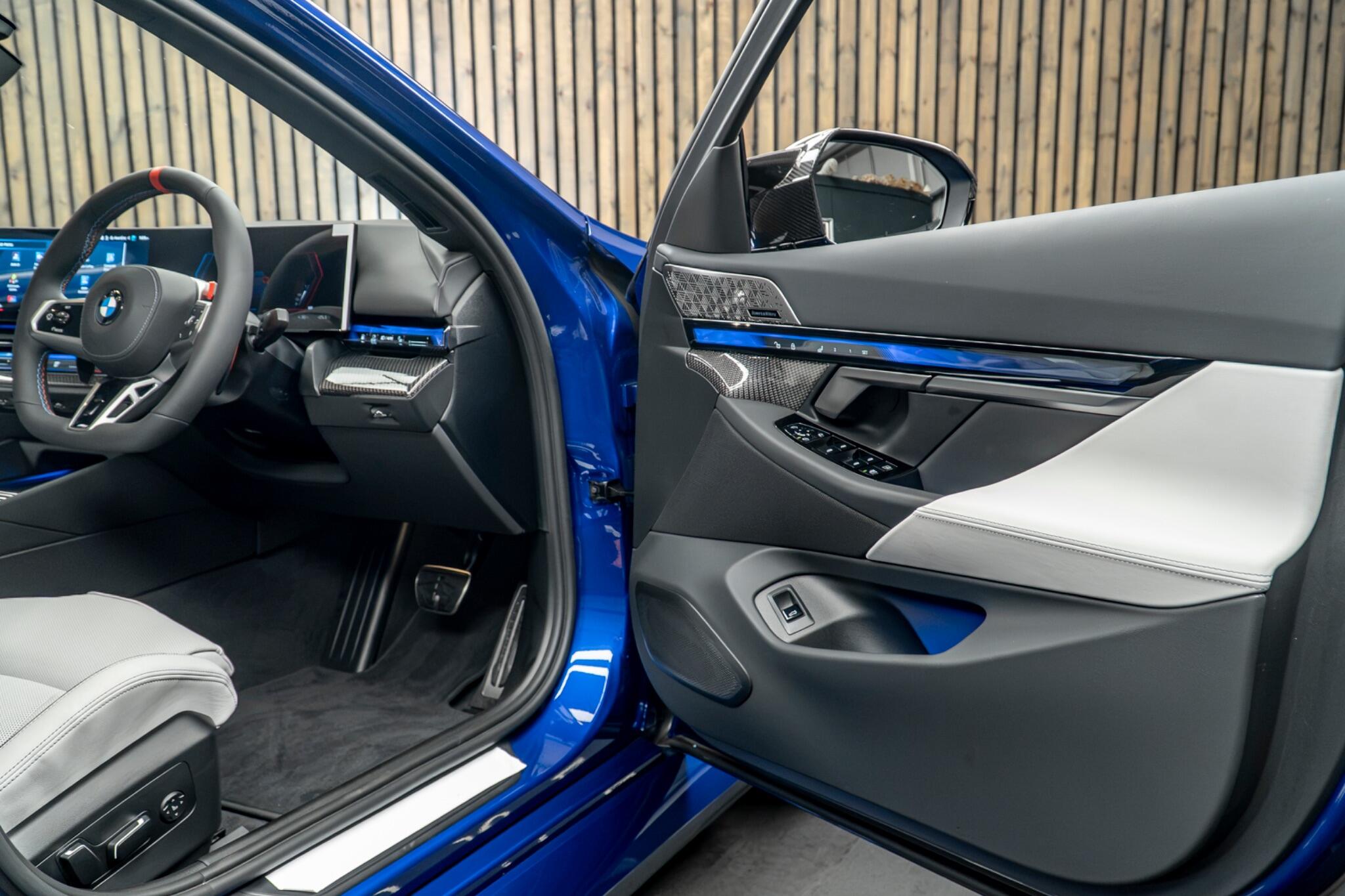 BMW M5 view 31