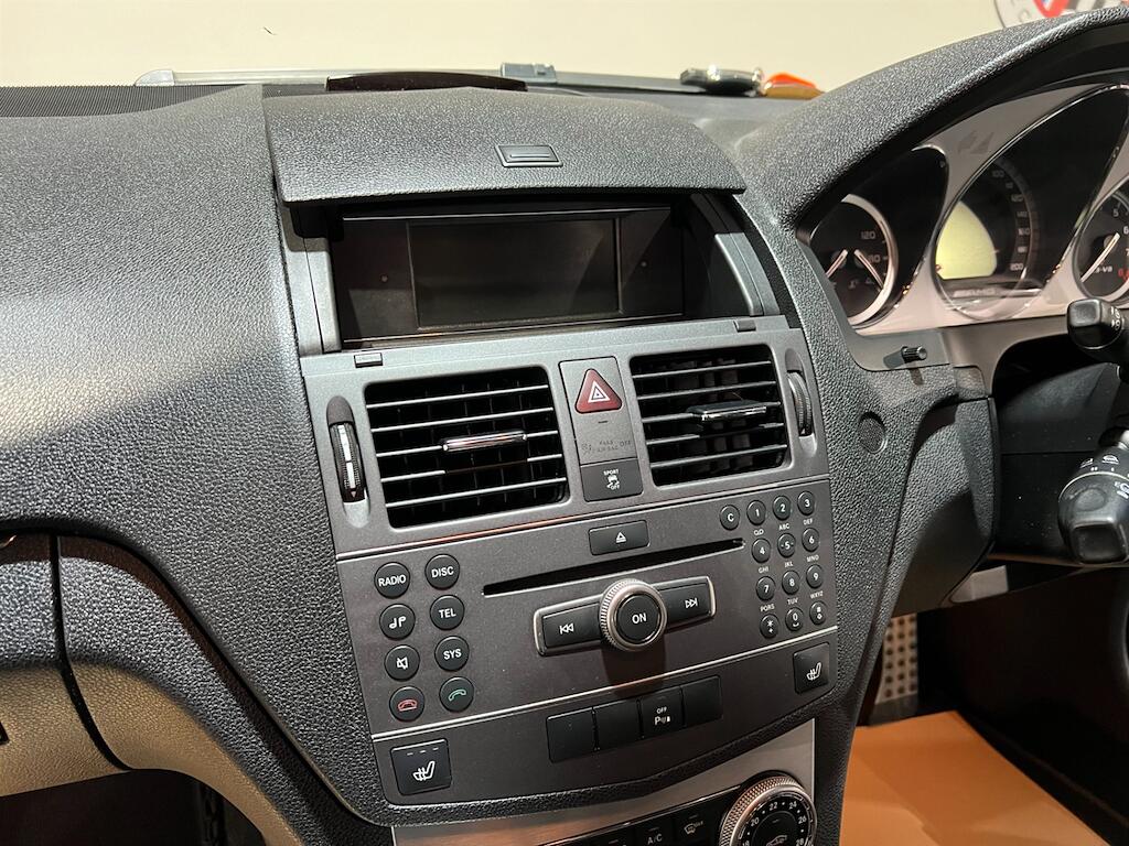 Mercedes-Benz C-Class view 12