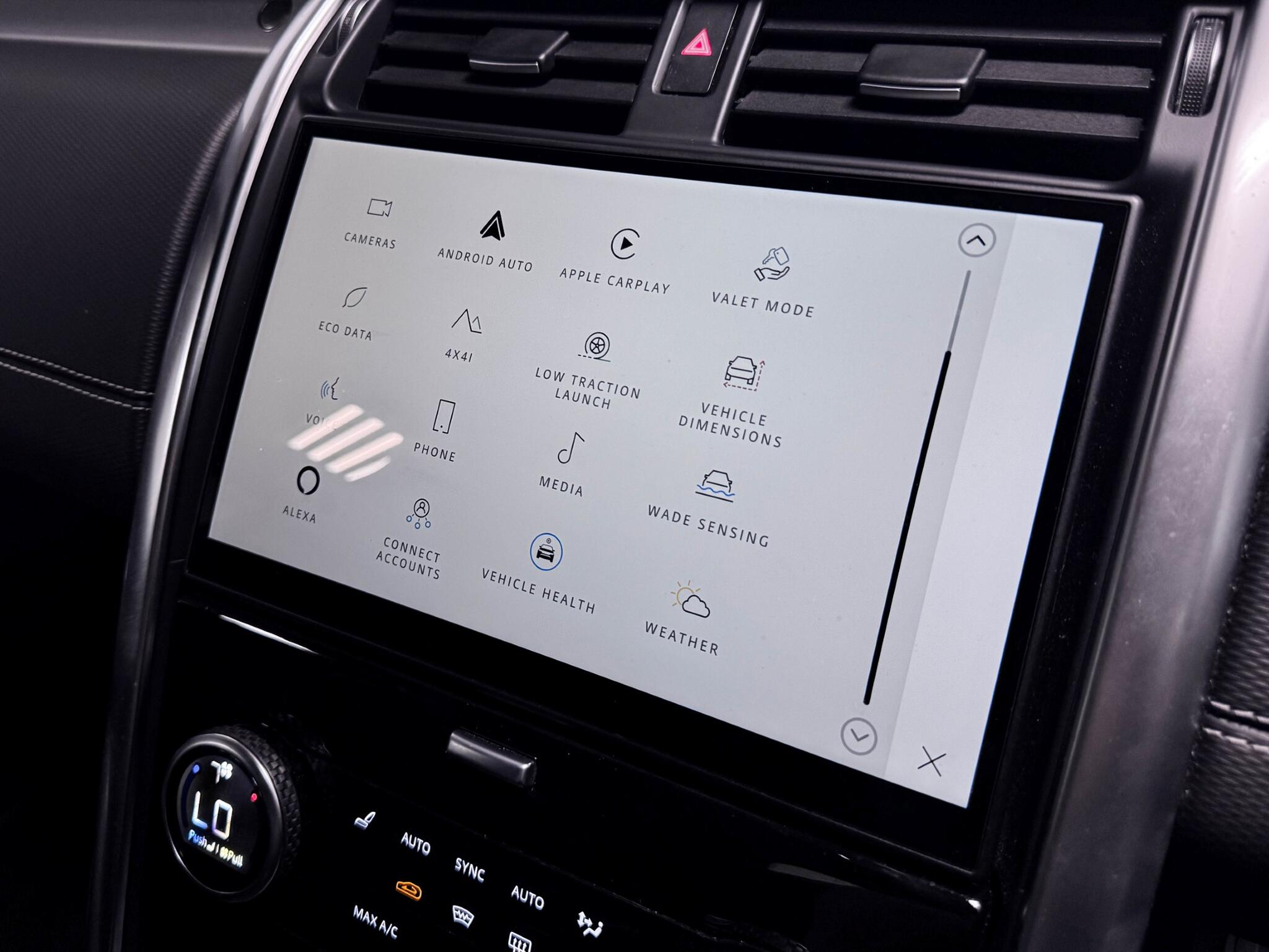 Land Rover Discovery view 45