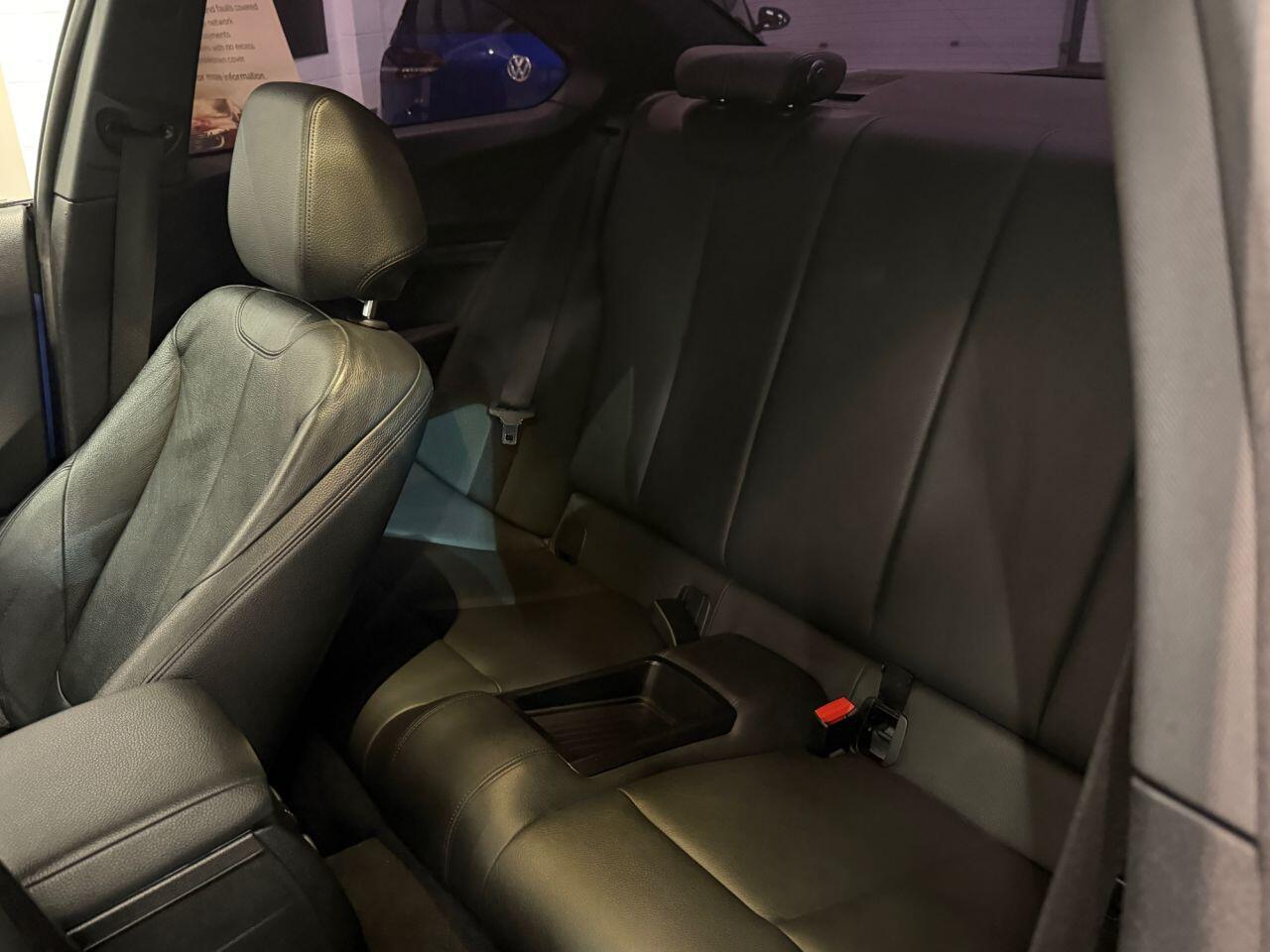 BMW 2 Series view 31