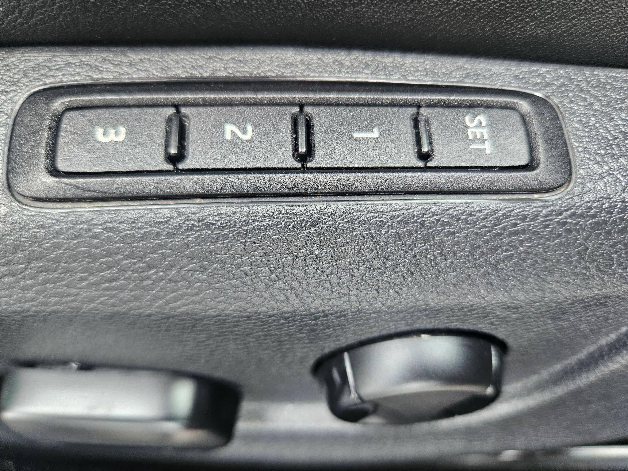 2019 Skoda Superb image 18