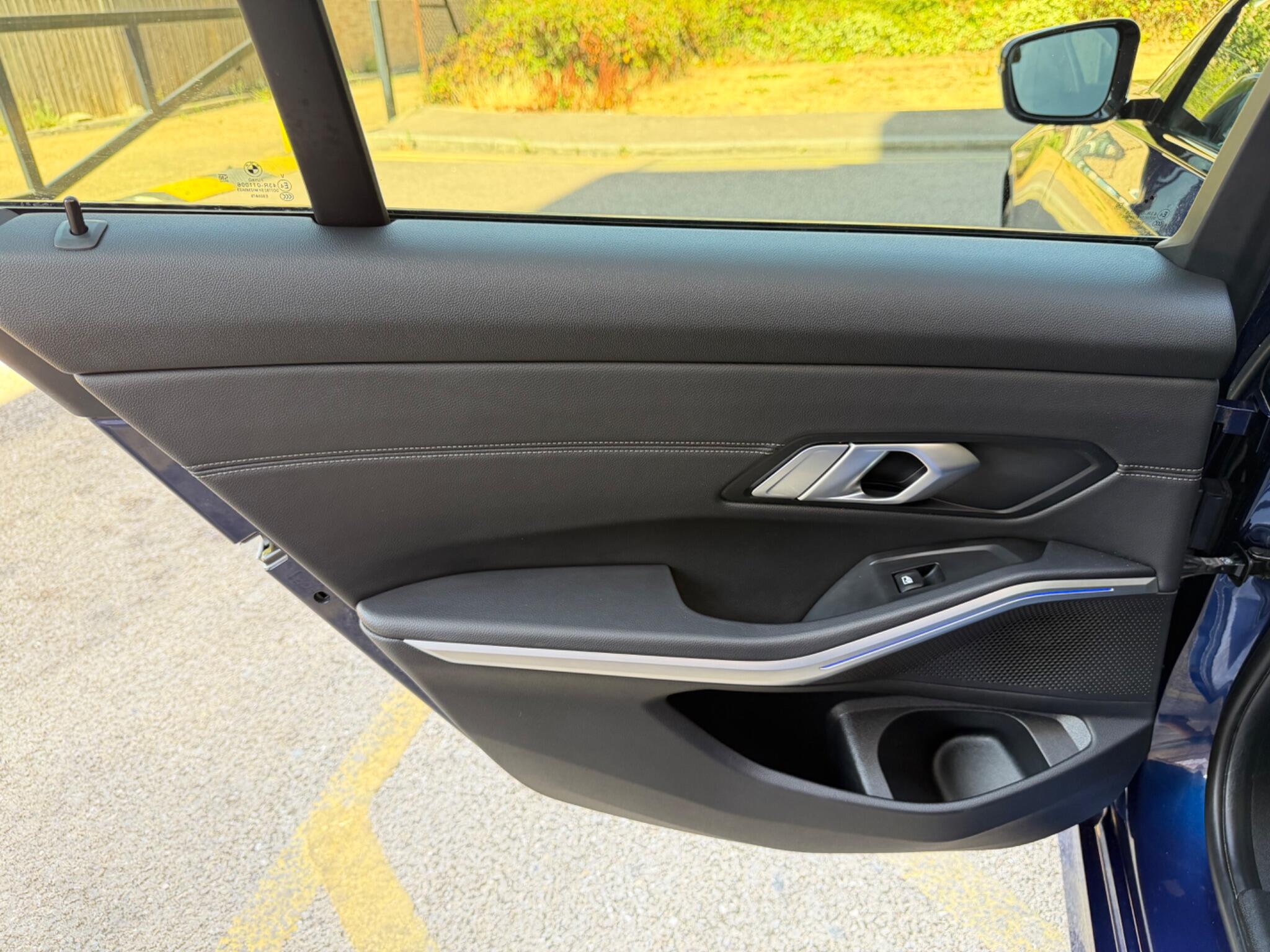 BMW 3 Series view 34